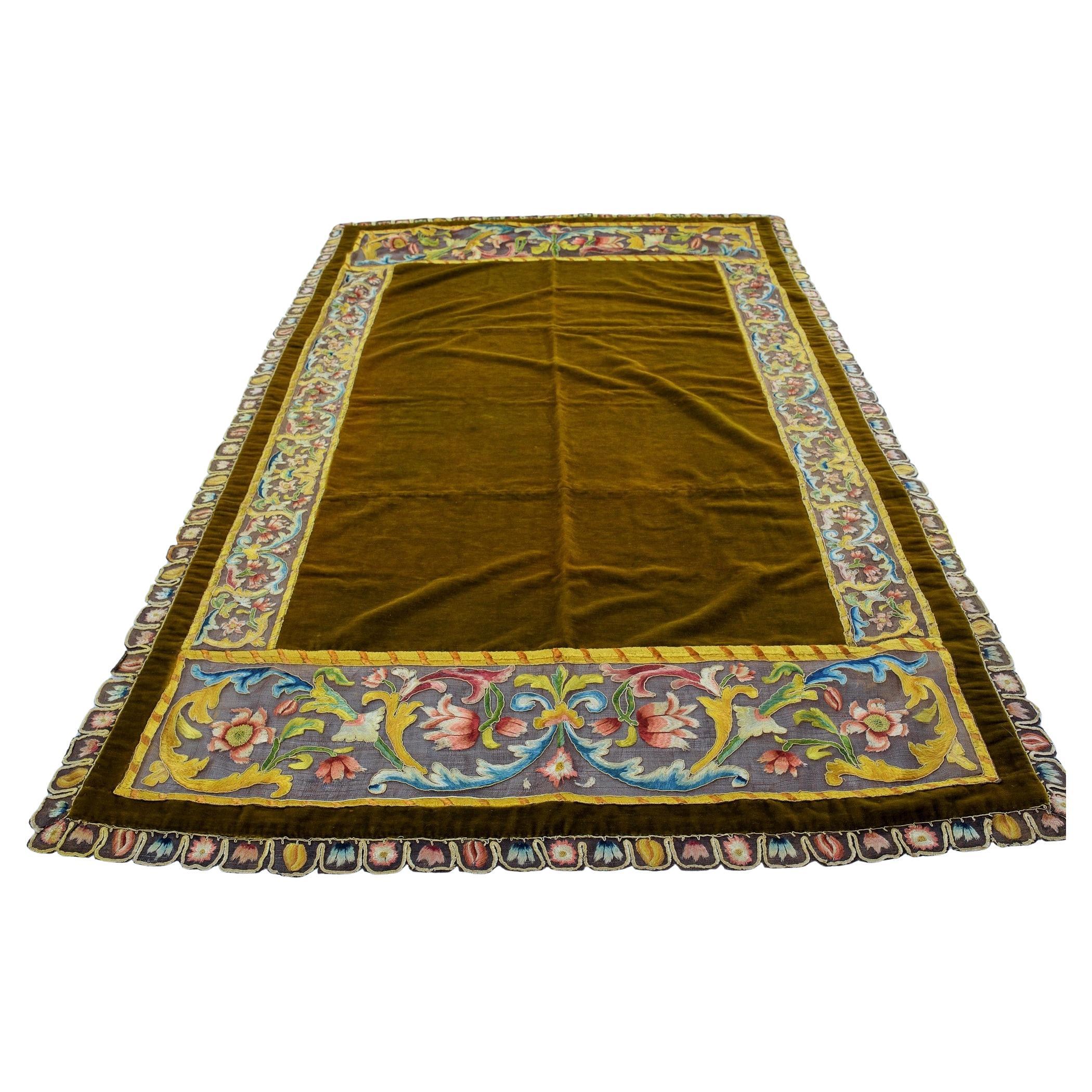 Tapis de table ou couvre-lit en velours et broderies sur filet de lin - Italie 17ème siècle