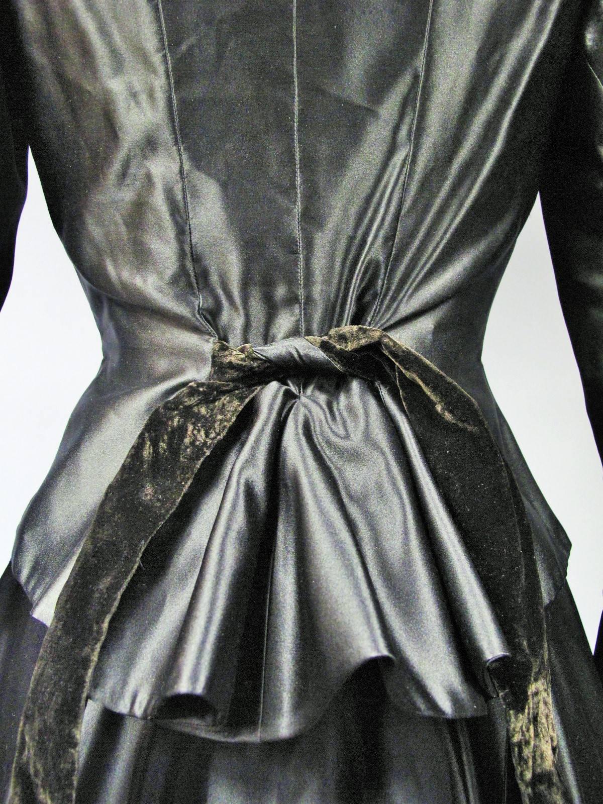 Maggy Rouff Haute Couture Abendkleid aus schwarzem Satin und Samt, um 1935 Damen im Angebot