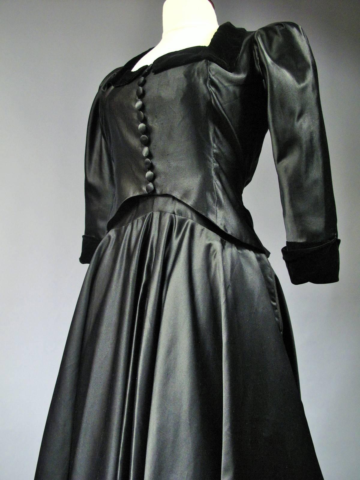 Maggy Rouff - Robe de soirée haute couture en satin noir et velours, circa 1935 en vente 3