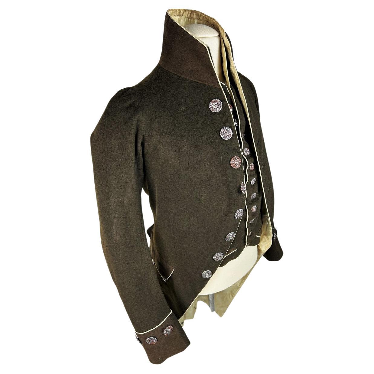 A woollen brown frockcoat and waistcoat with steel buttons - France Circa 1805 For Sale