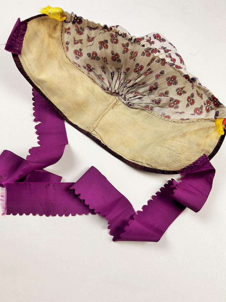 Un berretto francese in chintz - Vallée de le Roya- Nizza Circa 1880 in vendita 3