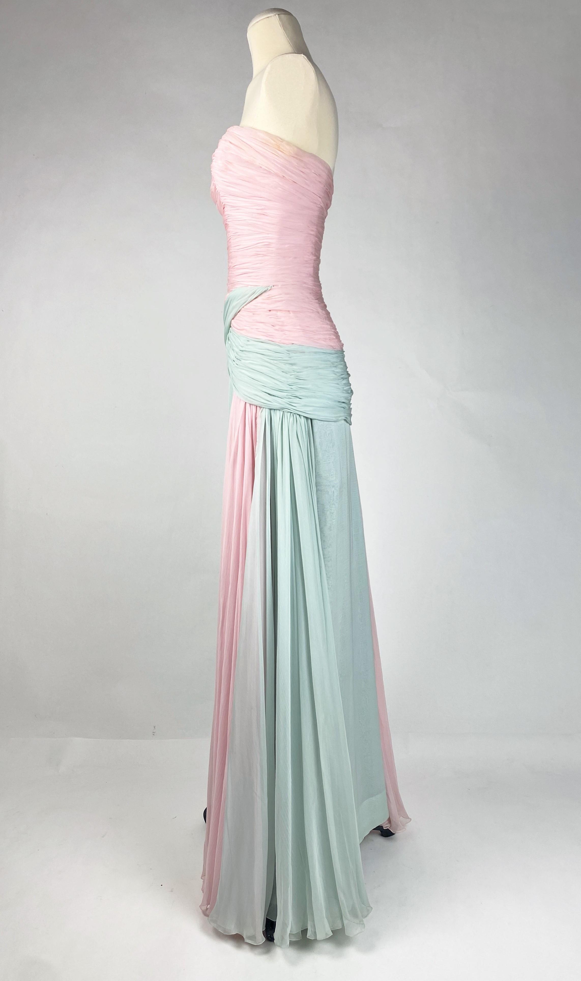Ein Chiffon-Ballkleid von Jean Dessès Haute Couture Paris Frankreich CIRCA 1956 im Angebot 2