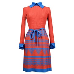 Un vestido de punto de lana Louis Féraud de Rembrandt Circa 1975
