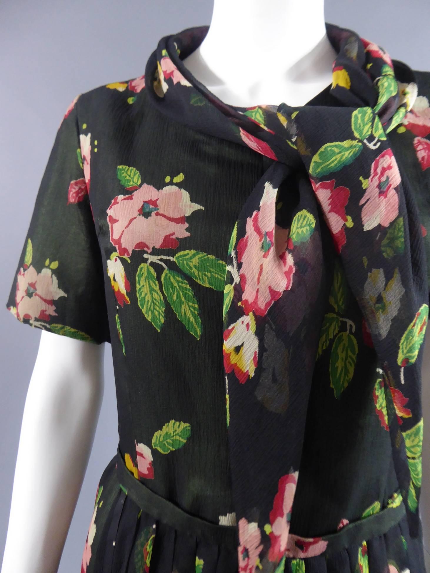 A French Flowered Printed Chiffon Dress With Removable Skirt, circa 1950-1960 For Sale 2