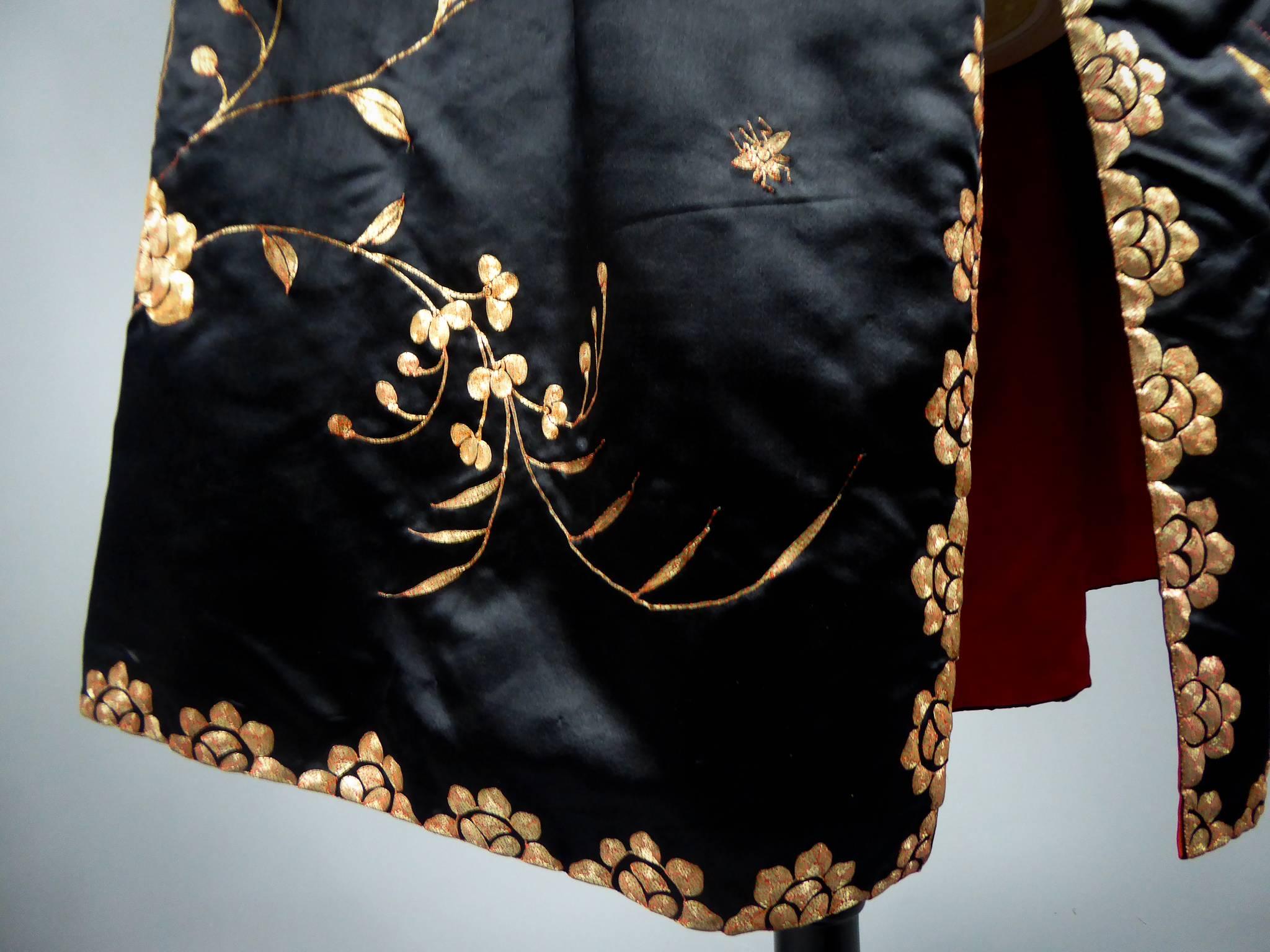 Art Deco gold embroidered satin ball cape China For Europe, circa 1925 5