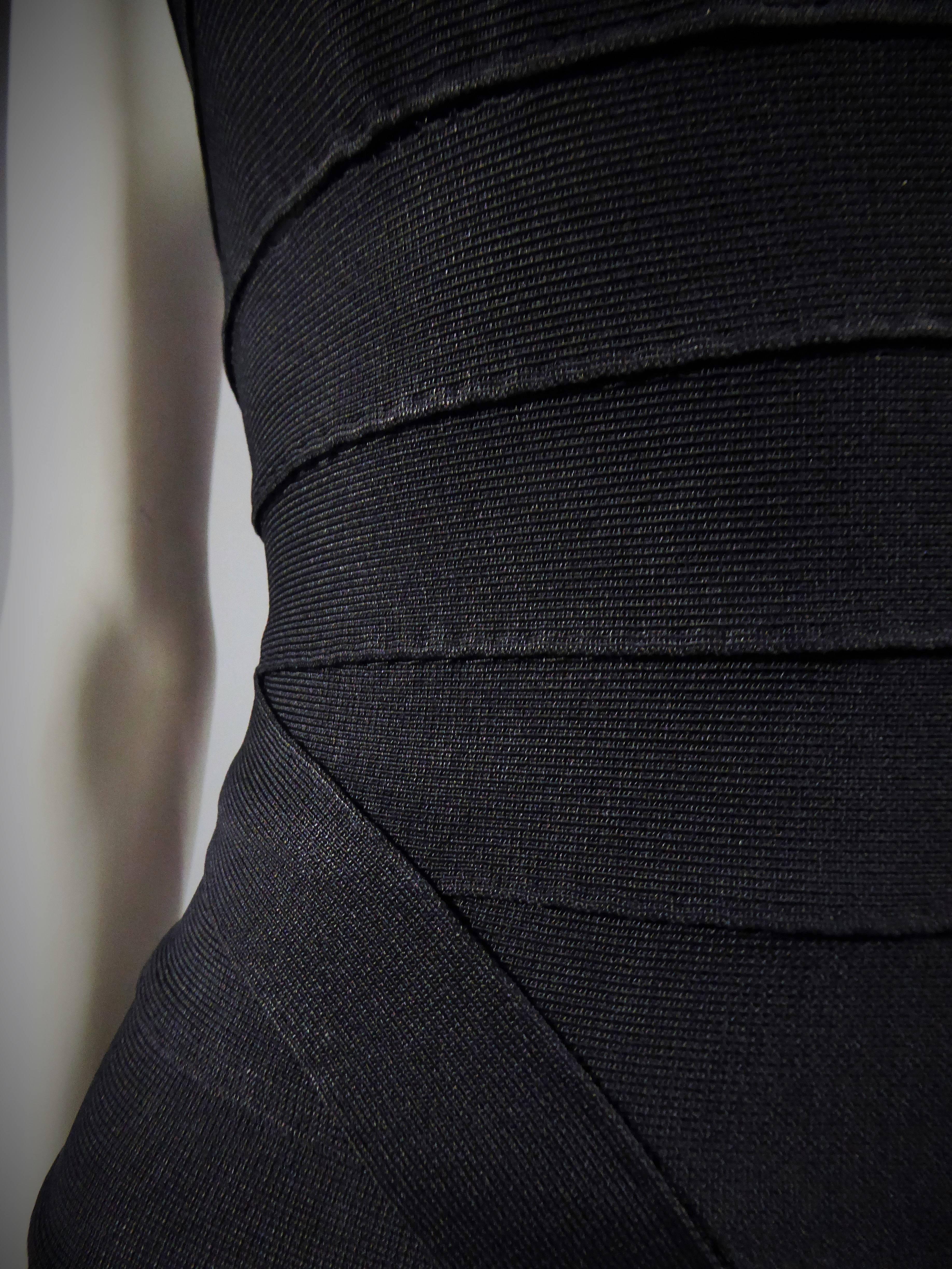 Petite robe noire stretch Hervé Léger Couture Circa 1995 Pour femmes en vente