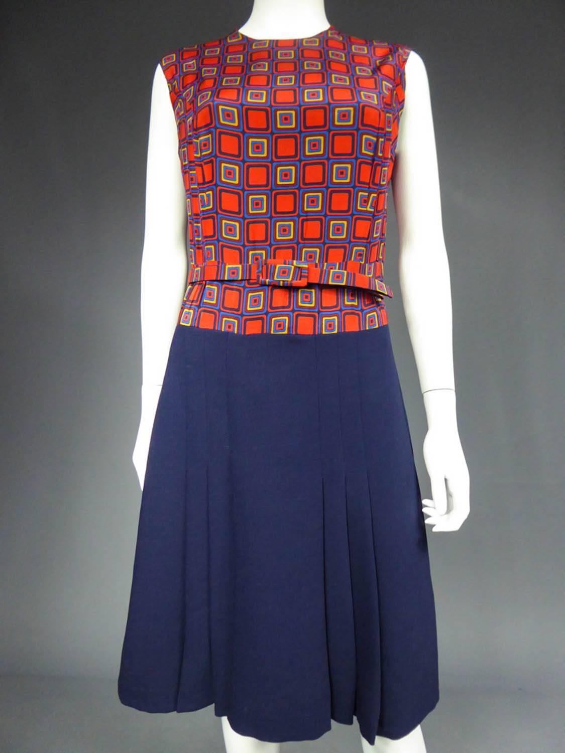 A French Couture dress and jacket in Pierre Balmain style - Circa 1972 For Sale 6