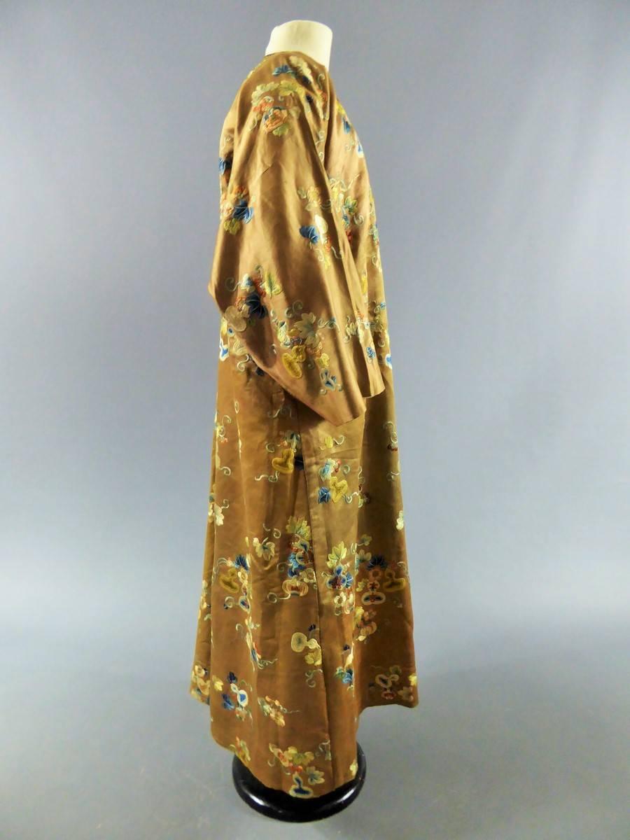 Chinese Embroidered Satin Banyan or Dressing gown 18th century 1
