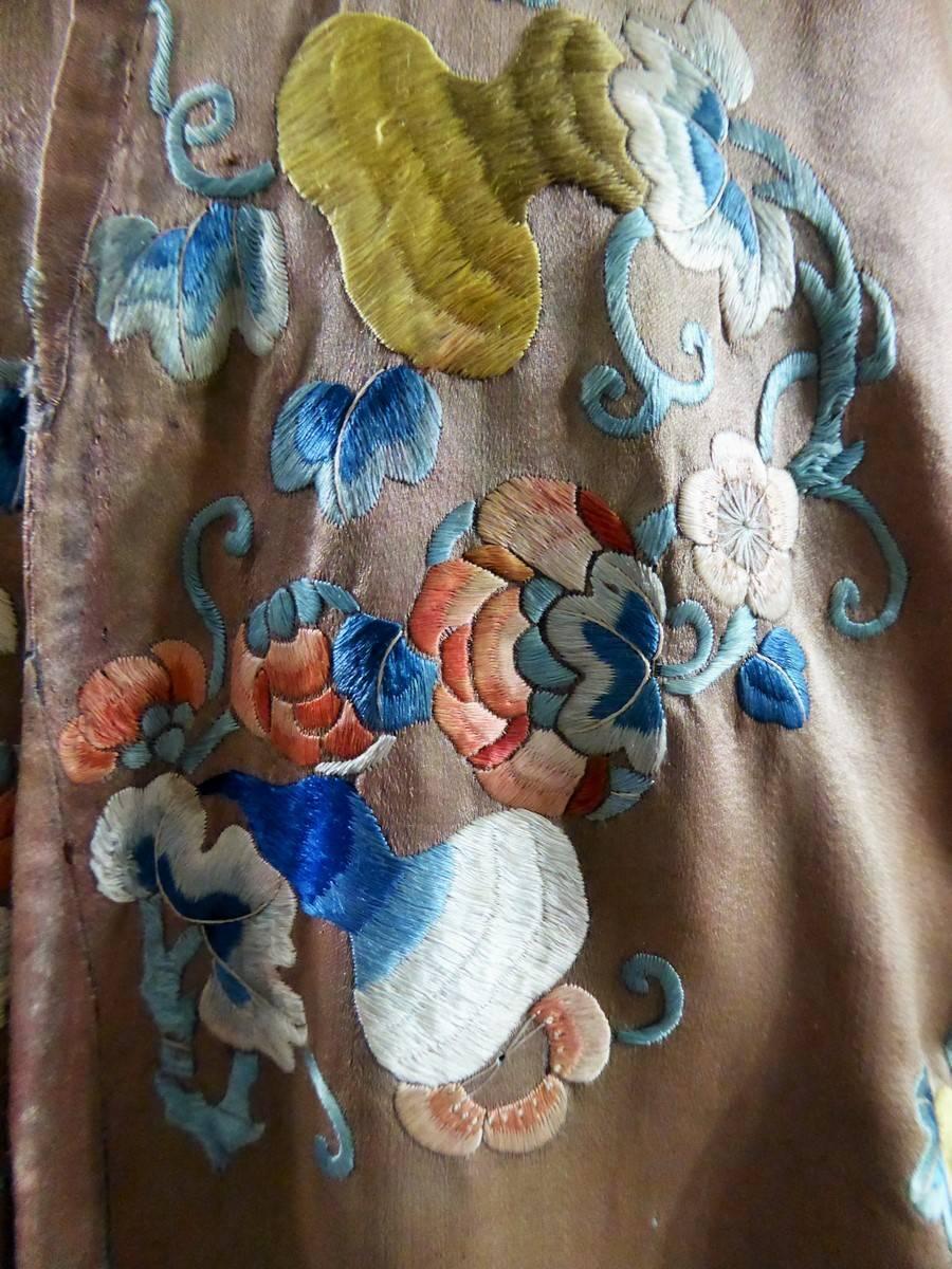 Chinese Embroidered Satin Banyan or Dressing gown 18th century 3