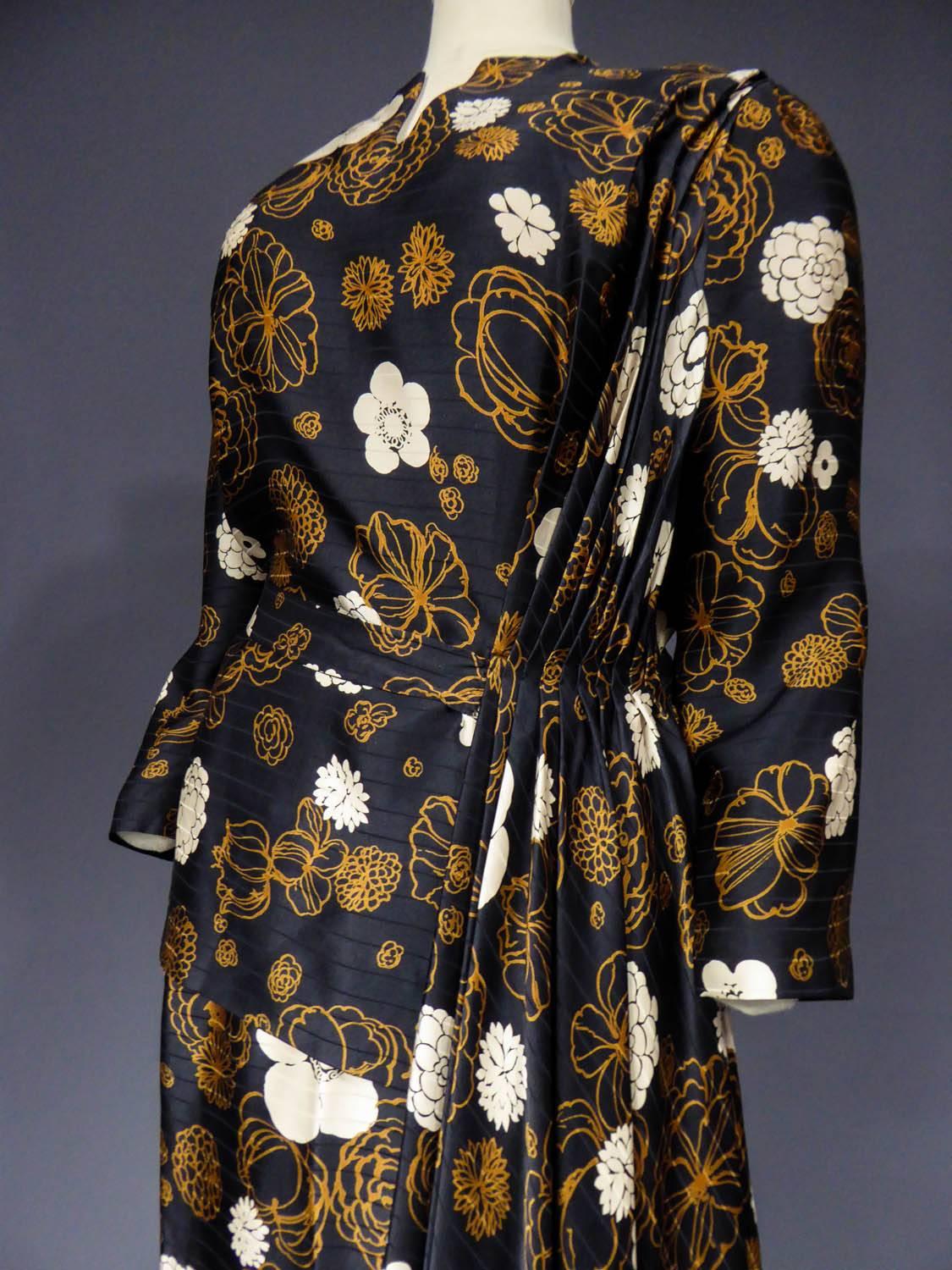 A French Grès Couture two pieces Printed silk Dress, Circa 1980 3