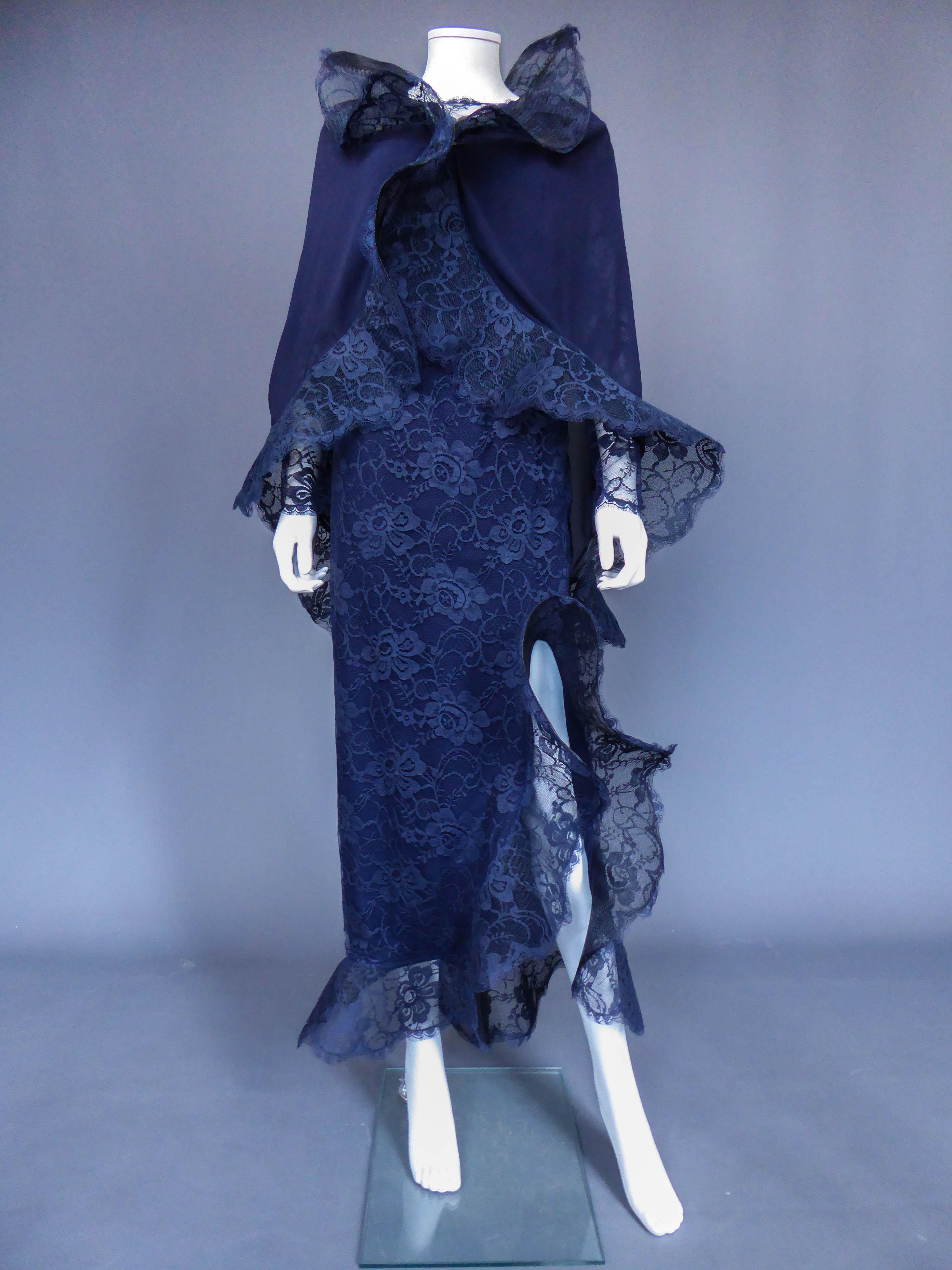 Evening dress and cape attributed to Pierre Cardin Couture, Circa 1985 (Violett)