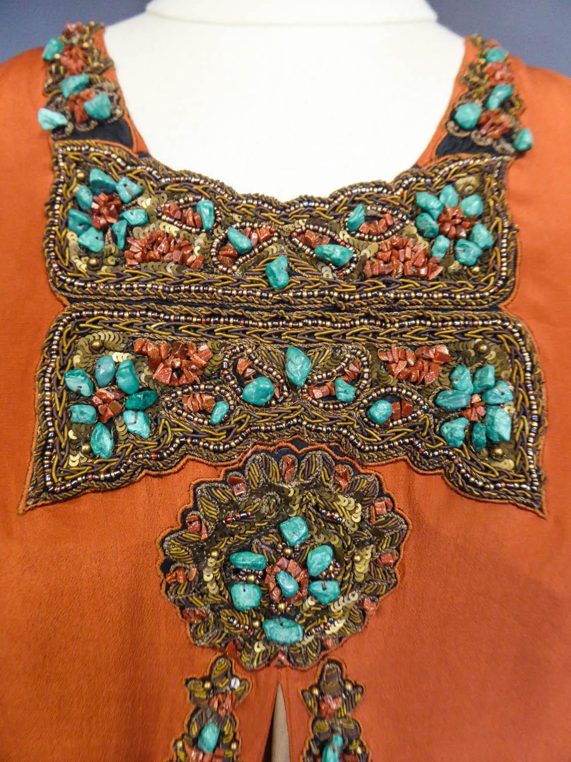 Art Deco Orientalist Jewel Silk Dress with turquoises beaded Circa 1960 In Good Condition In Toulon, FR