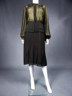 Madeleine Vionnet set in silk crepe and blonde lace Circa 1935/1940