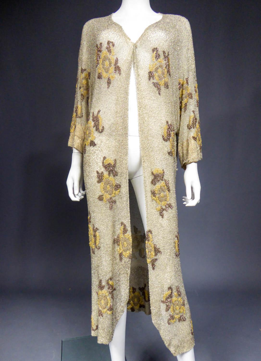 A French Couture beaded Evening Coat in the style of Paul Poiret, Circa 1930 For Sale 1