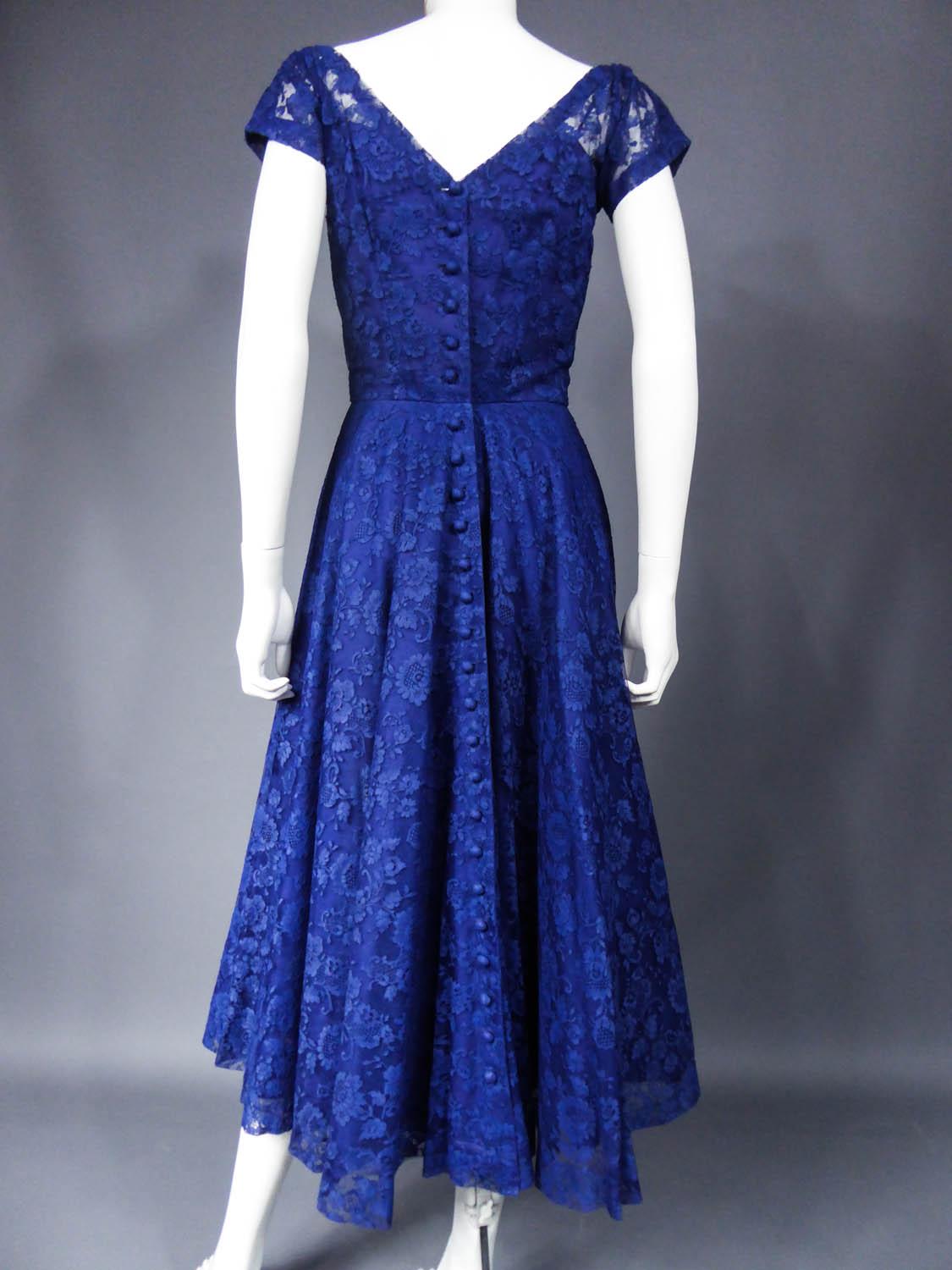 A Louis Féraud Haute Couture  French Lace Ballgown - Circa 1950/1955 6