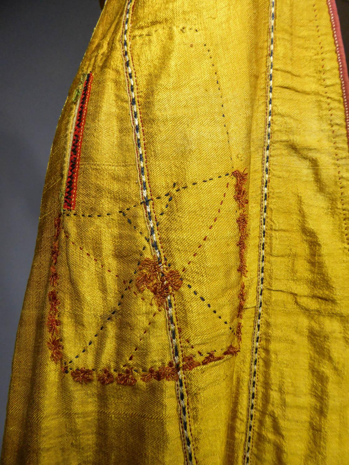 Yellow gold silk coat and embroidery - Afghanistan early 20th century 2