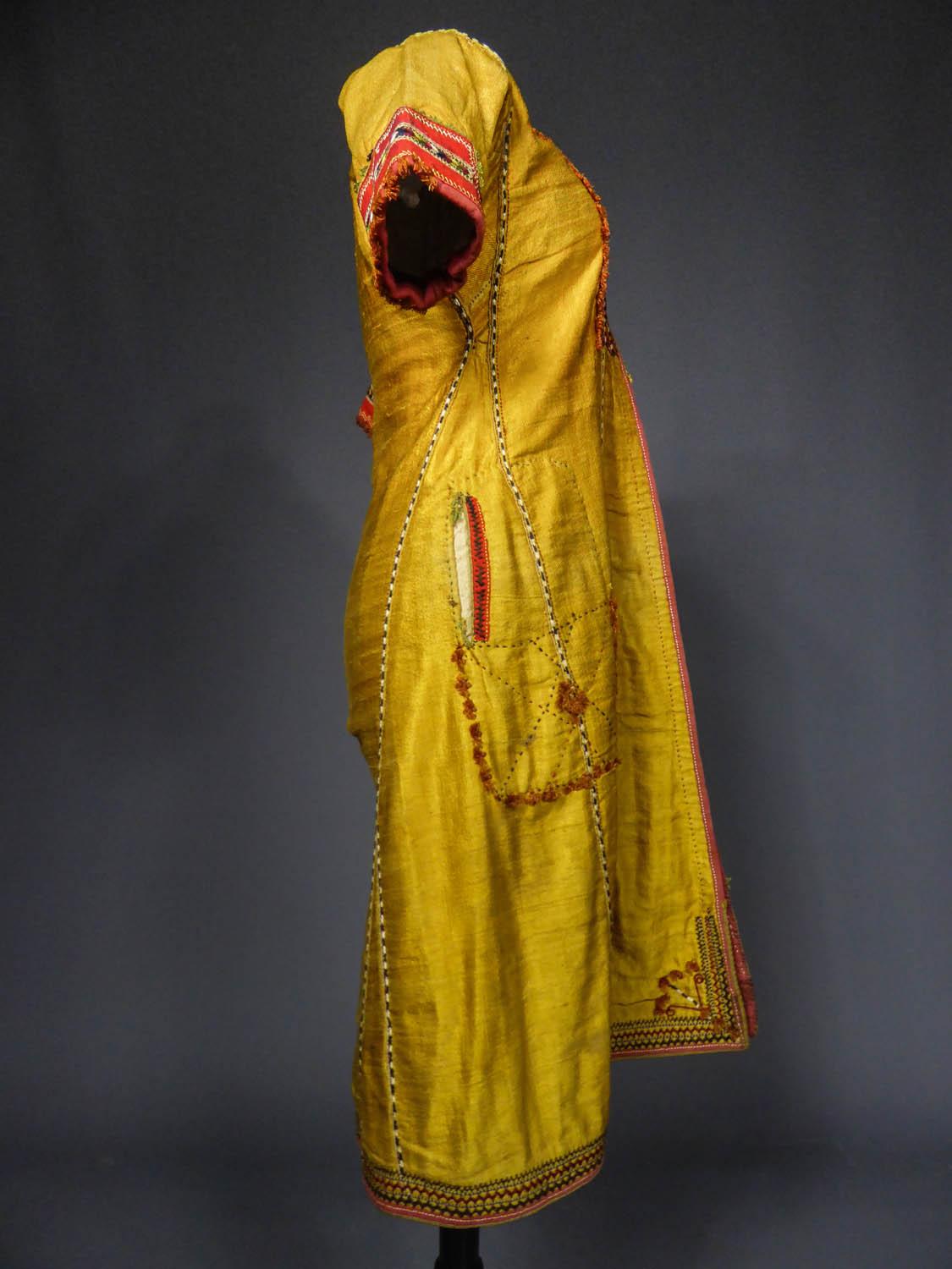 Yellow gold silk coat and embroidery - Afghanistan early 20th century 5