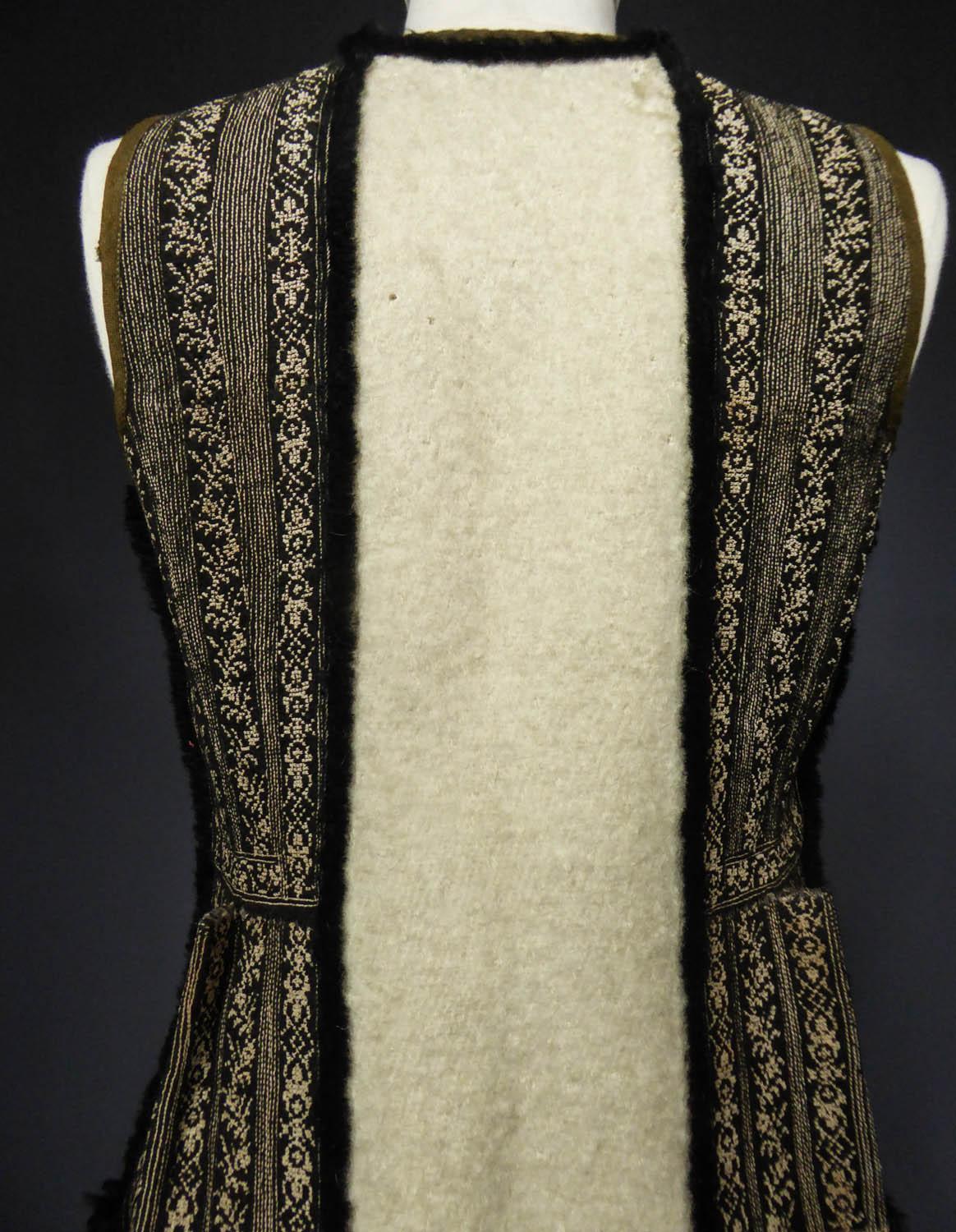 Wool jacket embroidered - Macedonia early 20th century 2