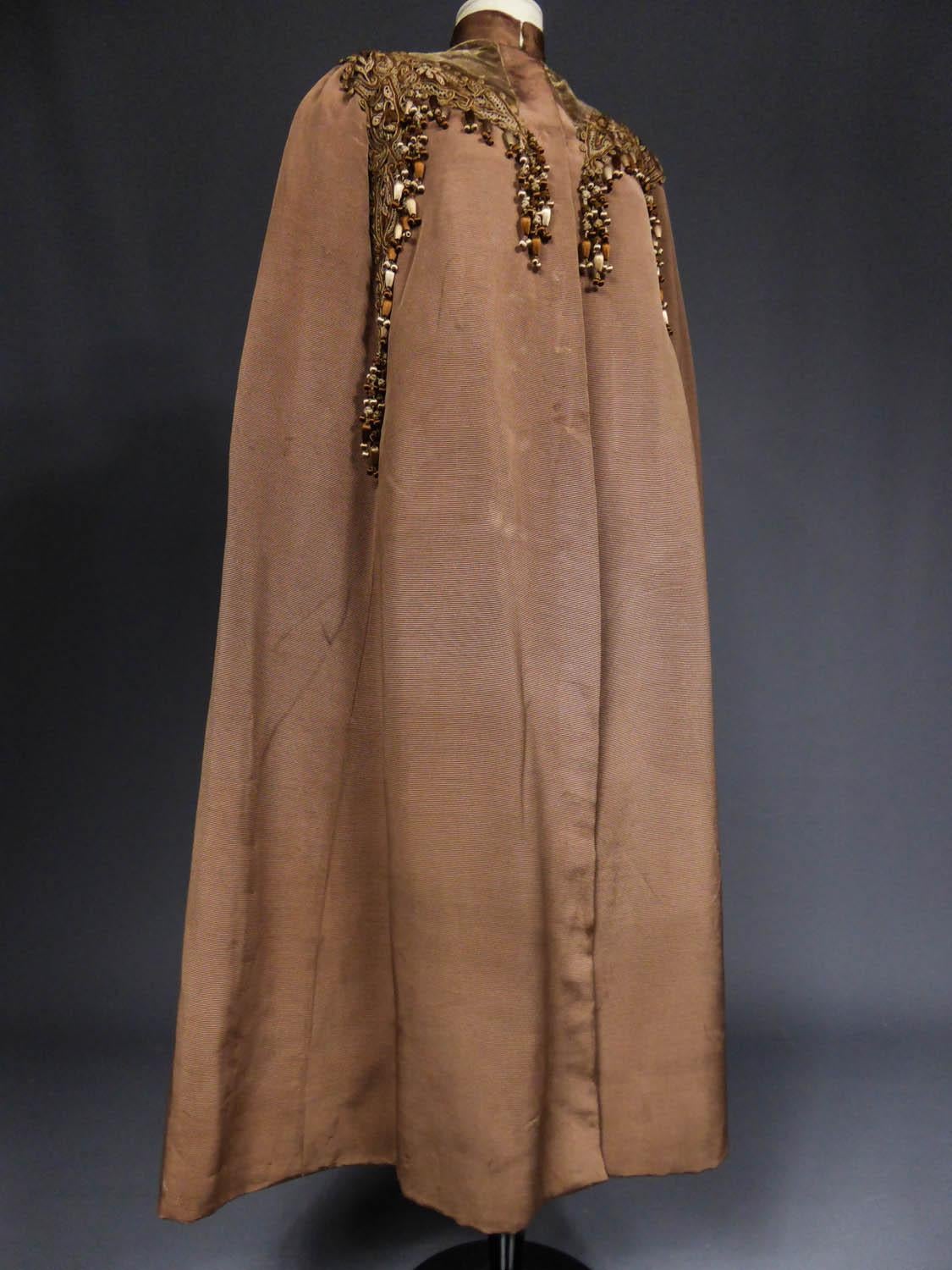 French Evening Cape with Trimmings Emile Pingat style 1890 - 1905 In Excellent Condition In Toulon, FR