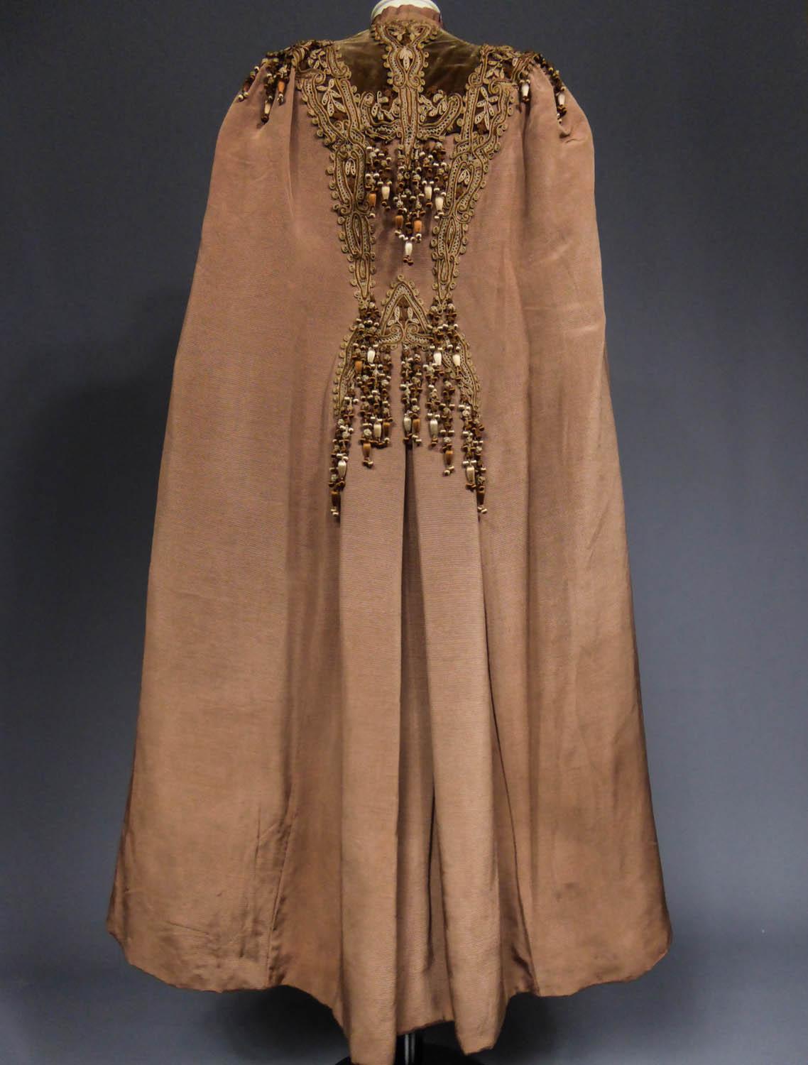 French Evening Cape with Trimmings Emile Pingat style 1890 - 1905 2