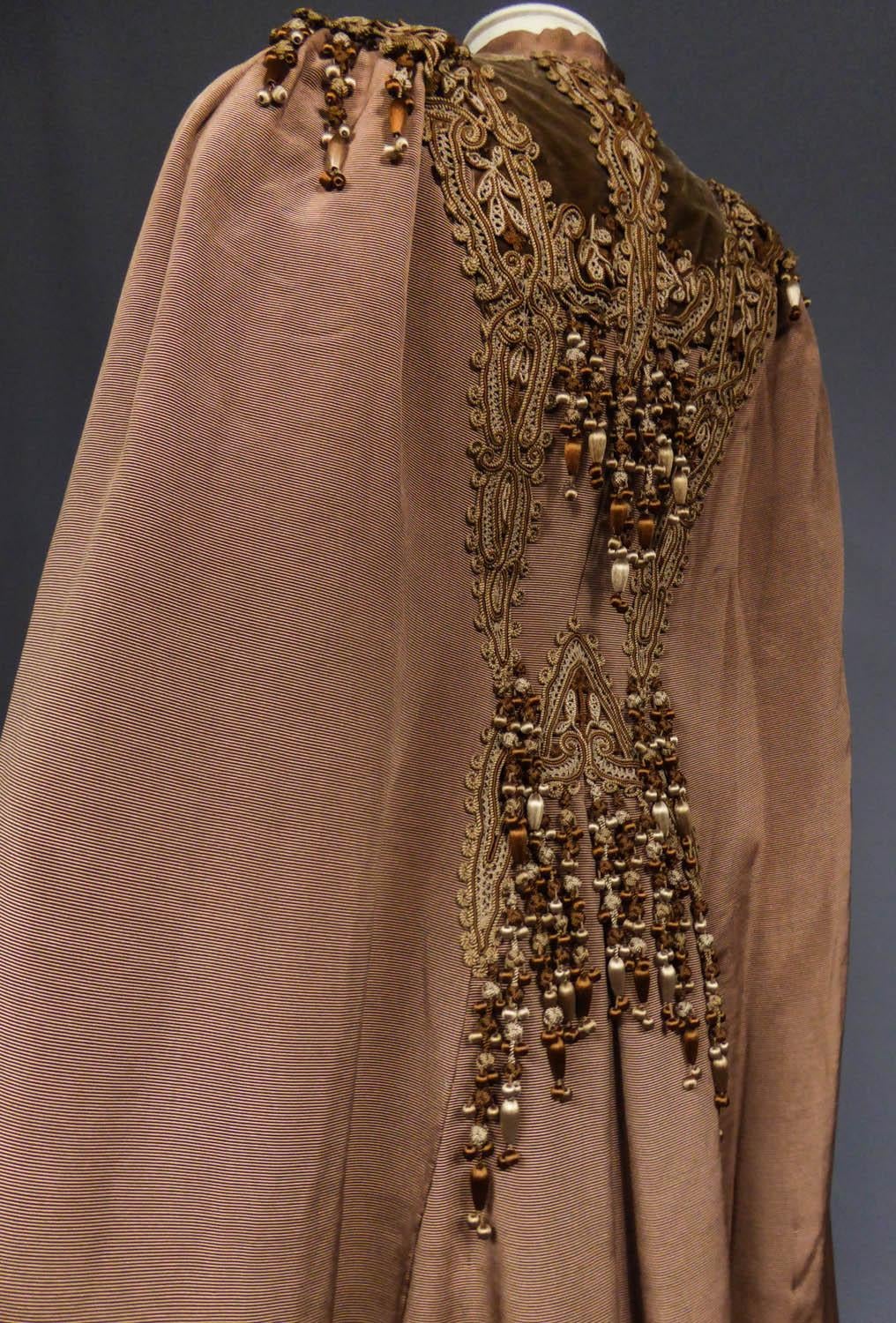 French Evening Cape with Trimmings Emile Pingat style 1890 - 1905 4