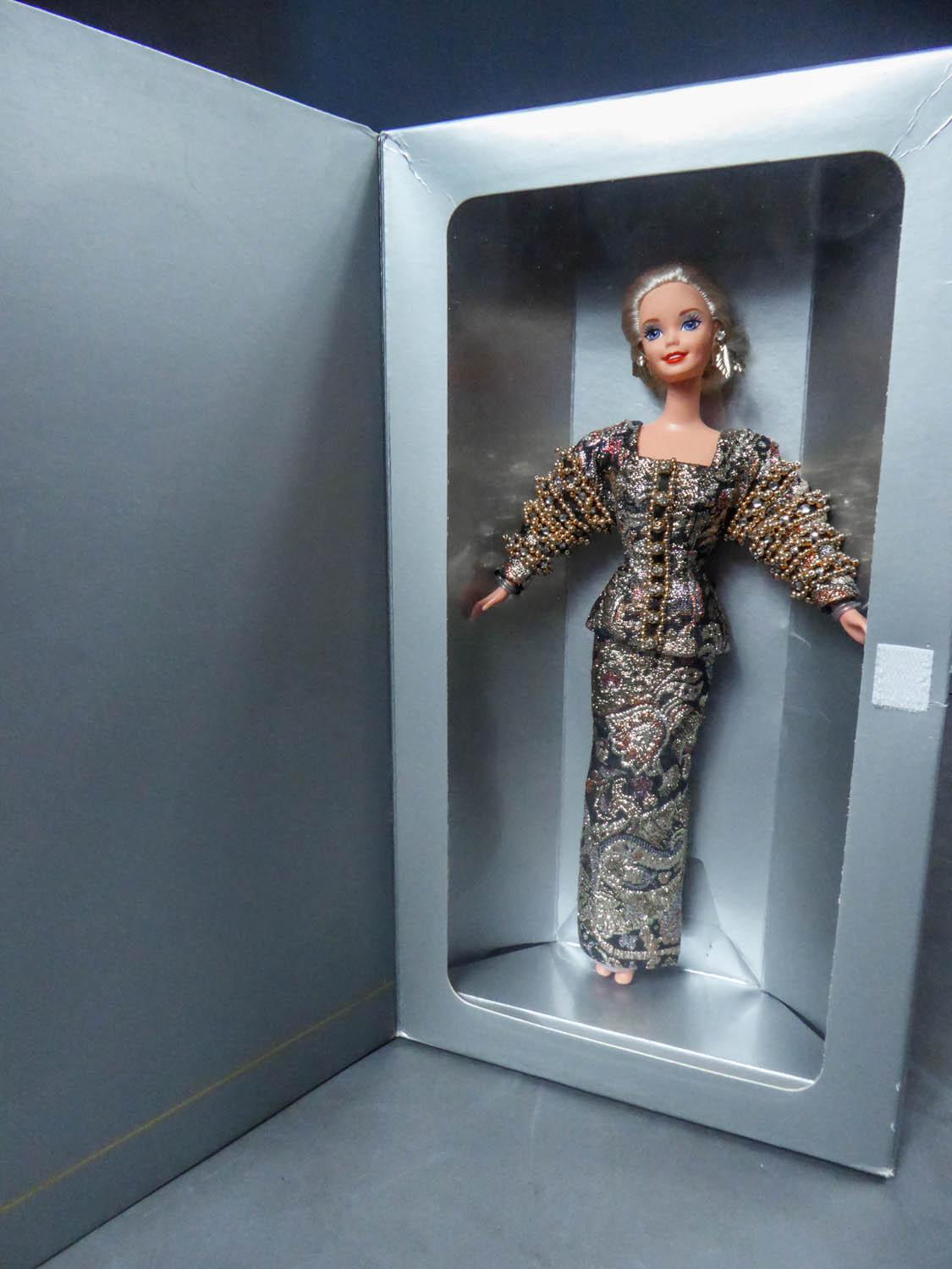 Poupée Barbie Christian Dior Collection Limitée numérotée 13168 Circa 1995 1