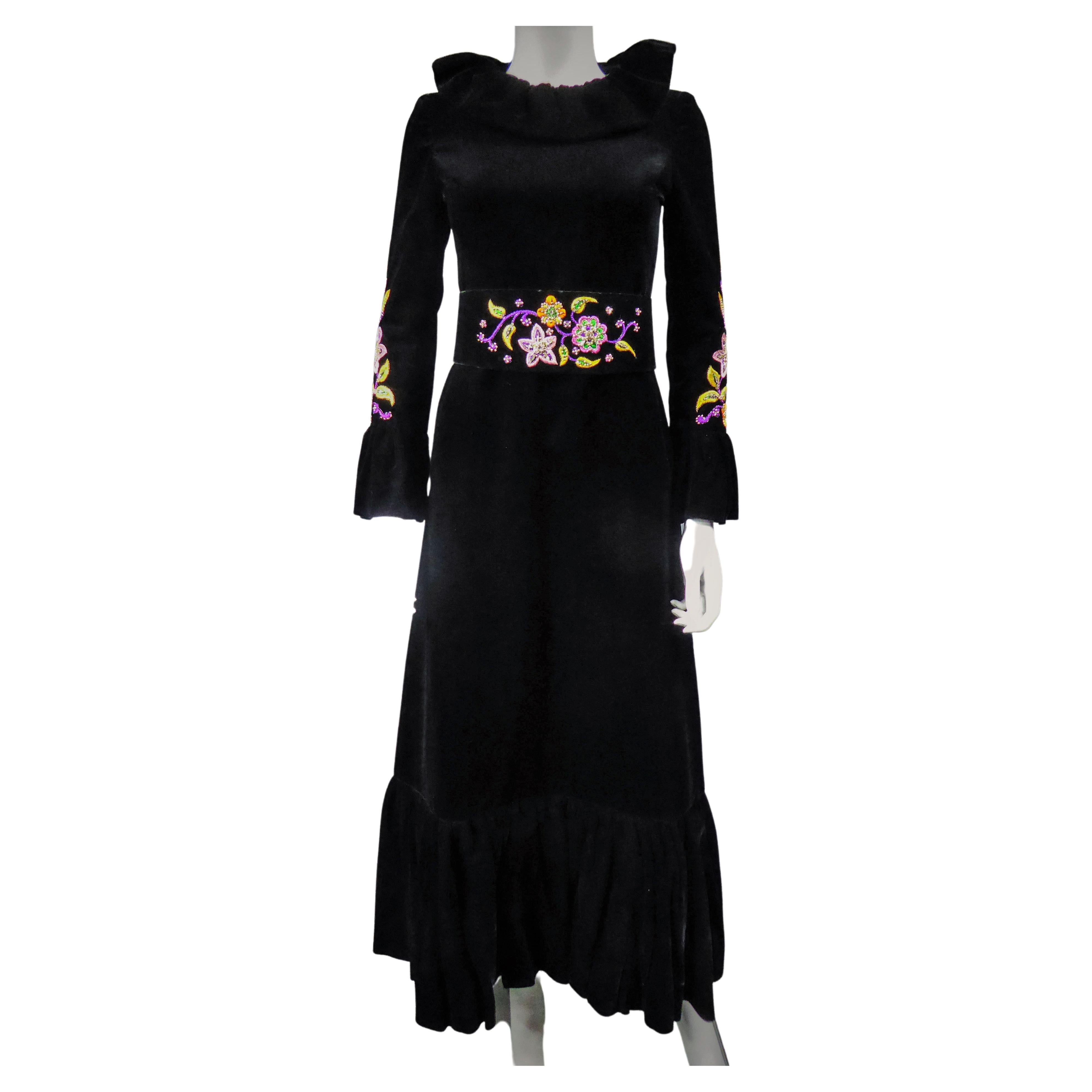  Jean-Louis Scherrer Französisches Couture Kleid aus schwarzem Samt um 1990 im Angebot