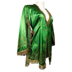 Giacca da sera orientalista in paillettes ricamate e raso di seta, circa 1940