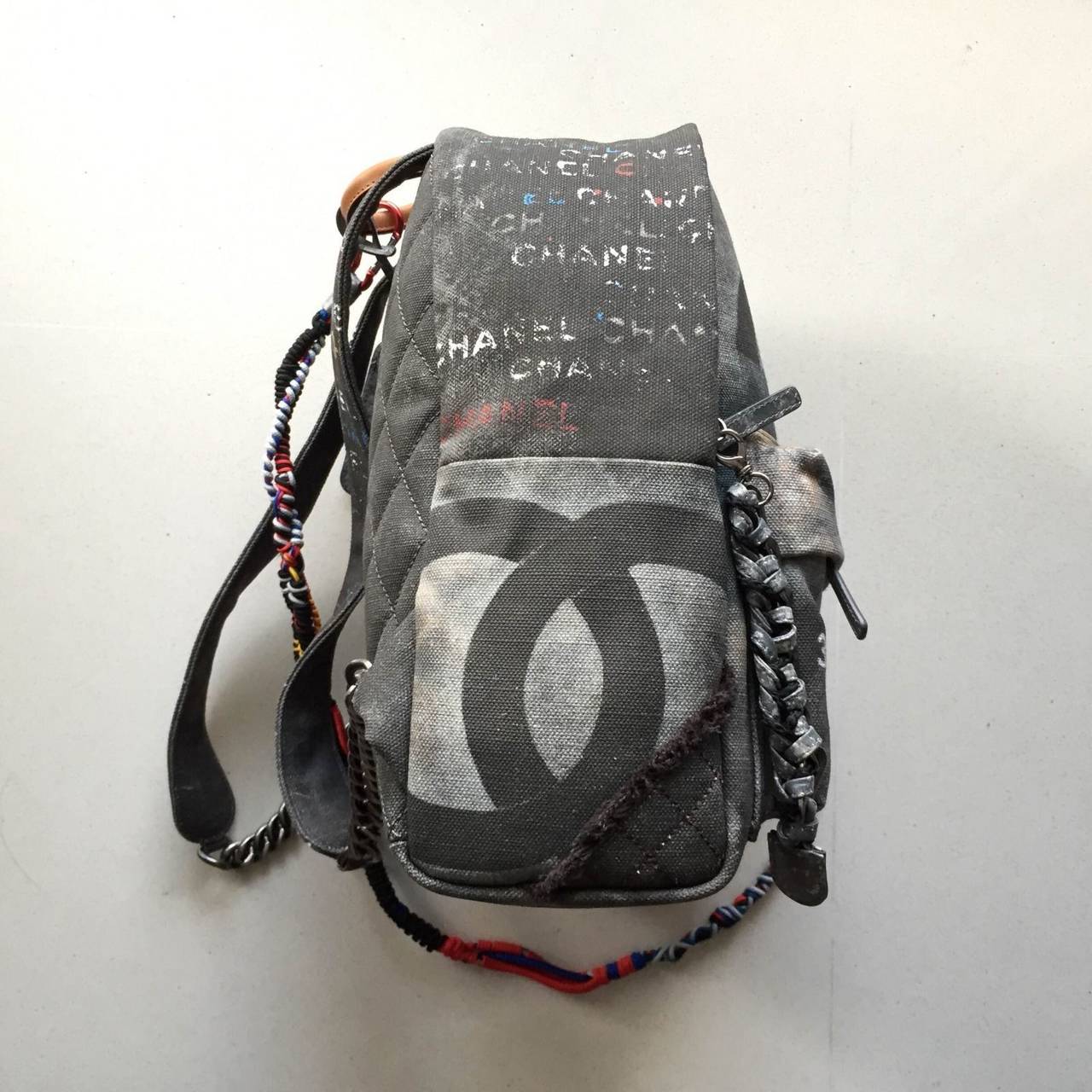  Sac à dos Graffiti de Chanel Runway 2014 Moyen Pour femmes 