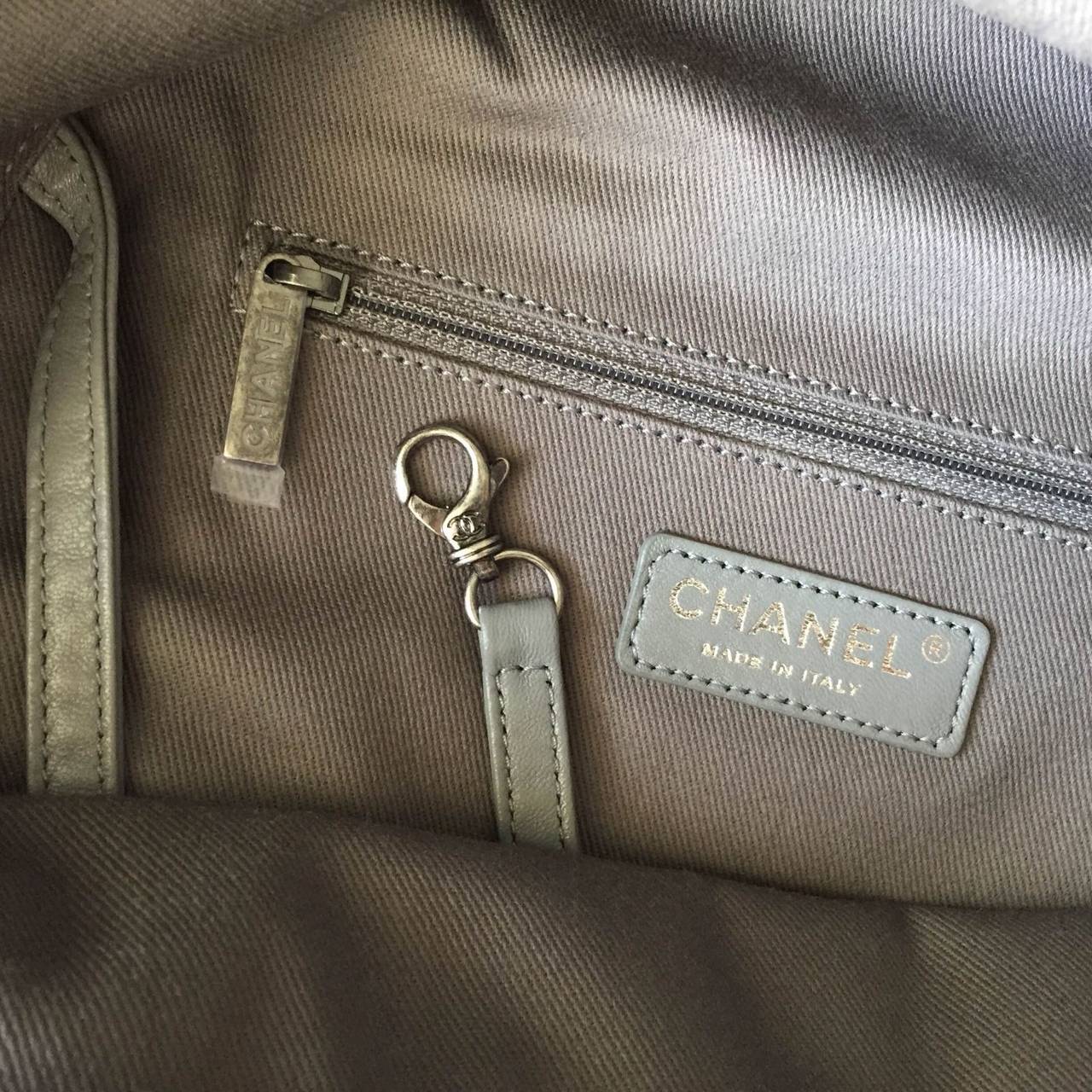 Sac à dos Graffiti de Chanel Runway 2014 Moyen 1