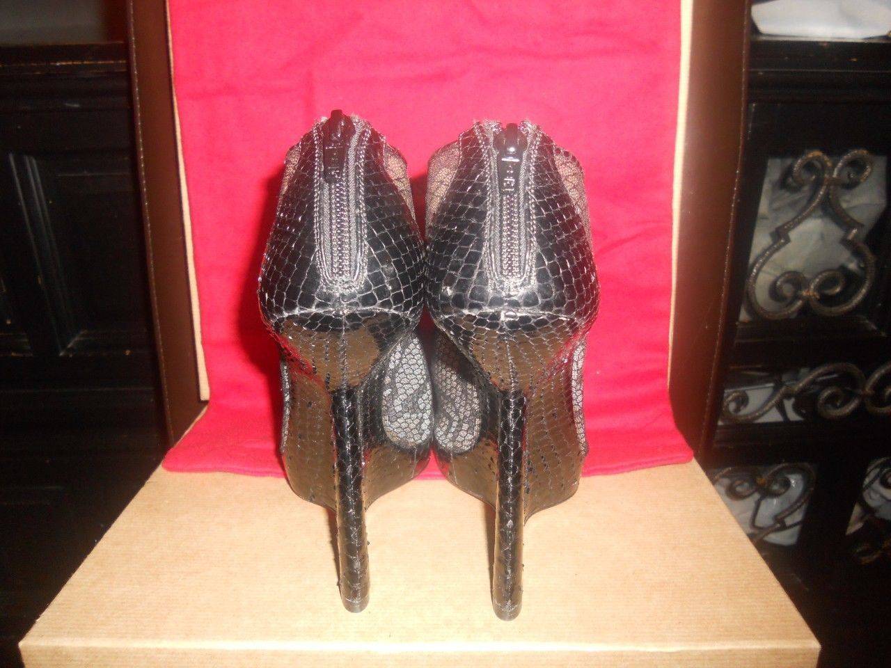 CHRISTIAN LOUBOUTIN janet 120 Python Lucindo/Lace 39.5 R $1495 For Sale 1