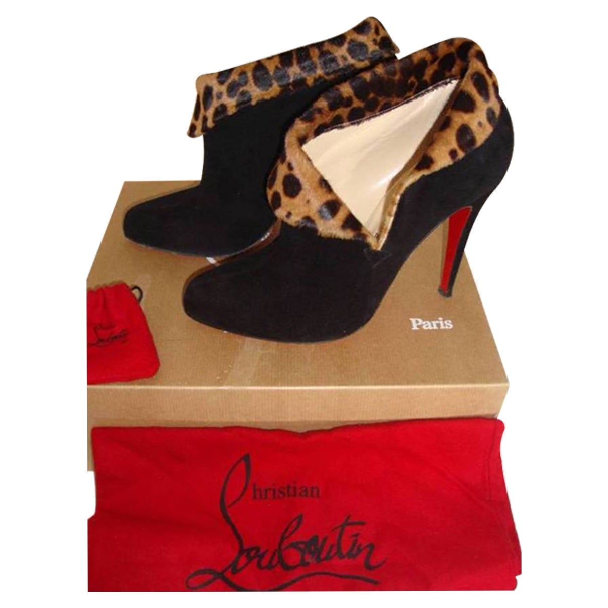 Style #: 525610639
Style Name: Charme
Color: Camel 4757/CT42G
Material:Suede
Size: 40
Heel Height: 4