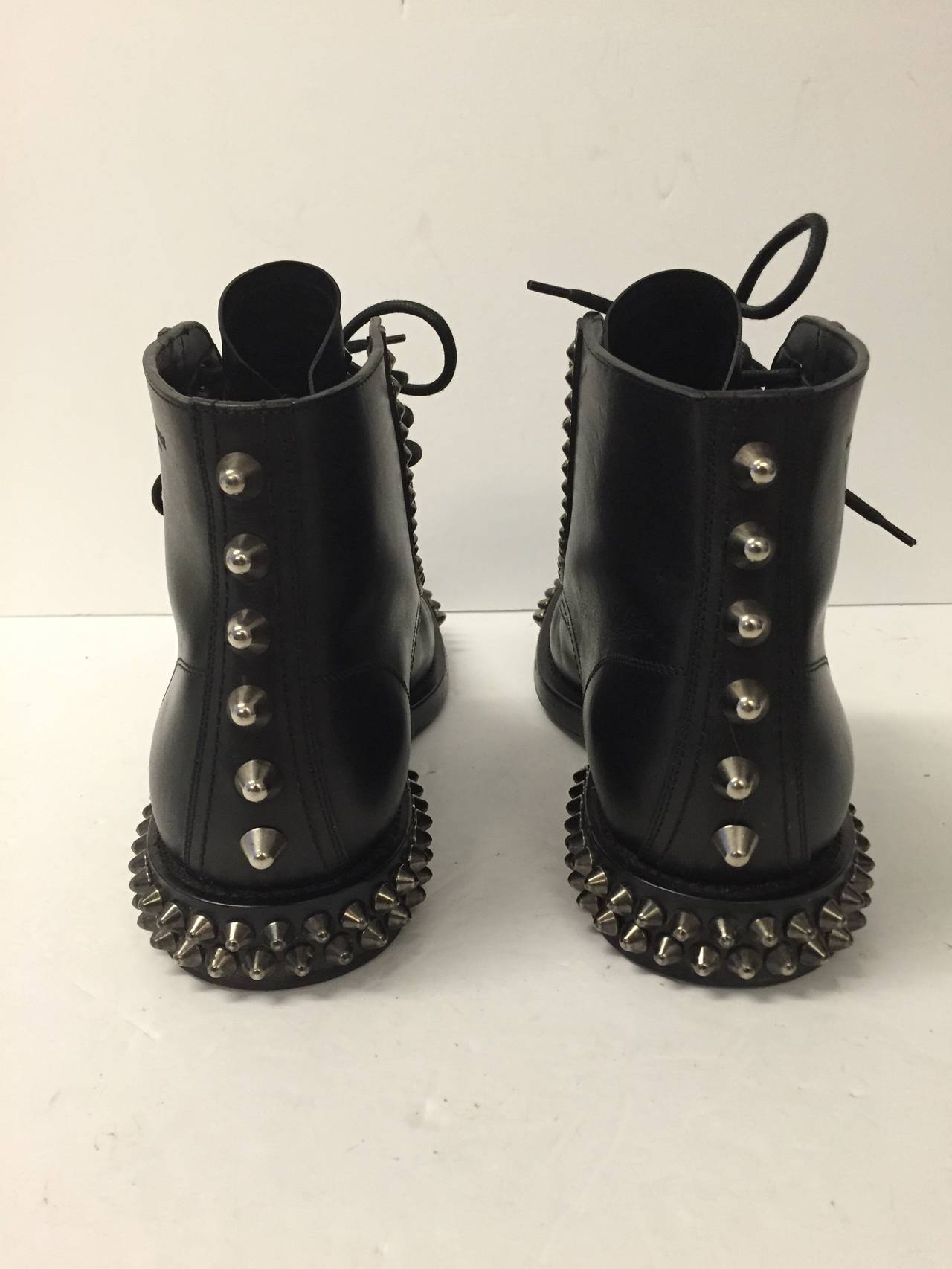 Saint Laurent Black Spiked Leather Lace Up Ranger Boots In Excellent Condition For Sale In Westmount, Quebec