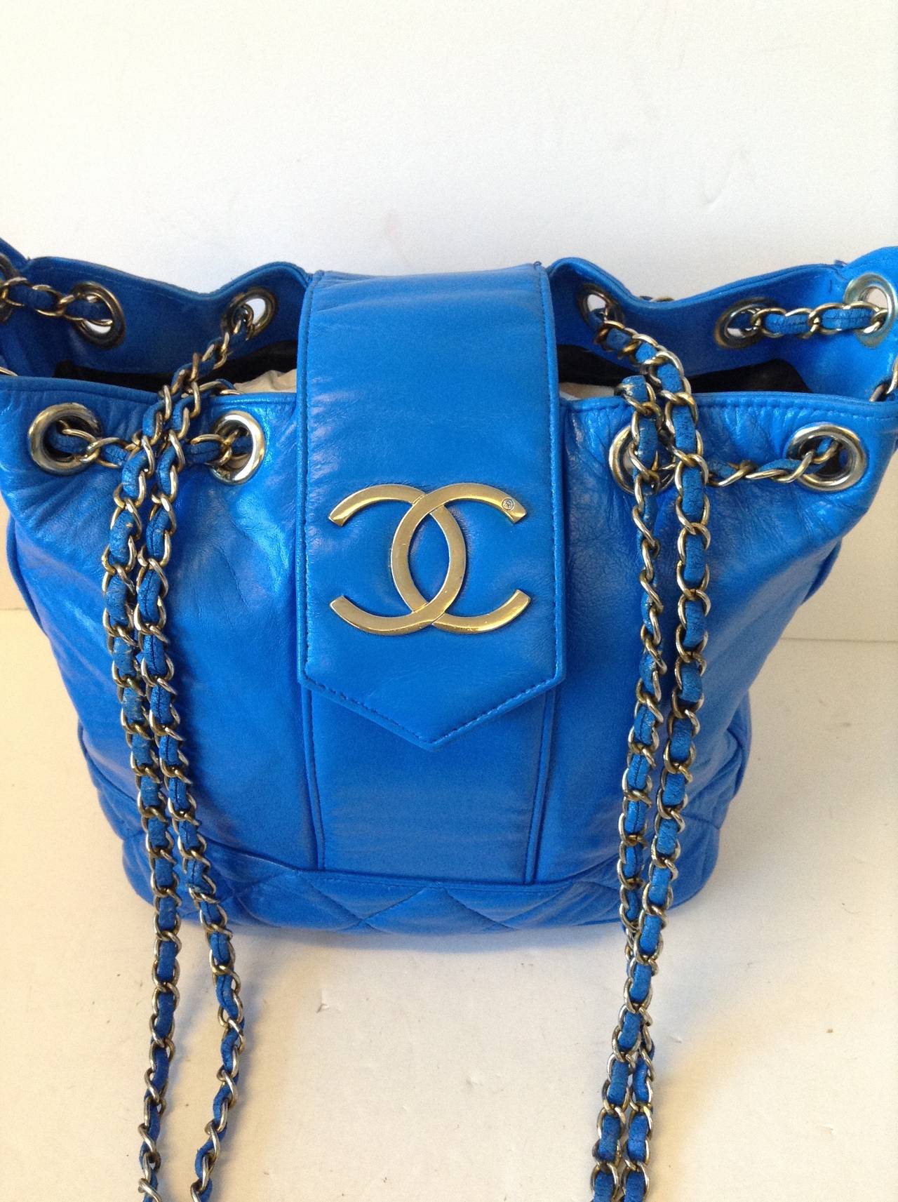 Brand: Chanel
Manufactured: France 
Color: Electric Blue  
Size: Medium

Bag Length: 11.5