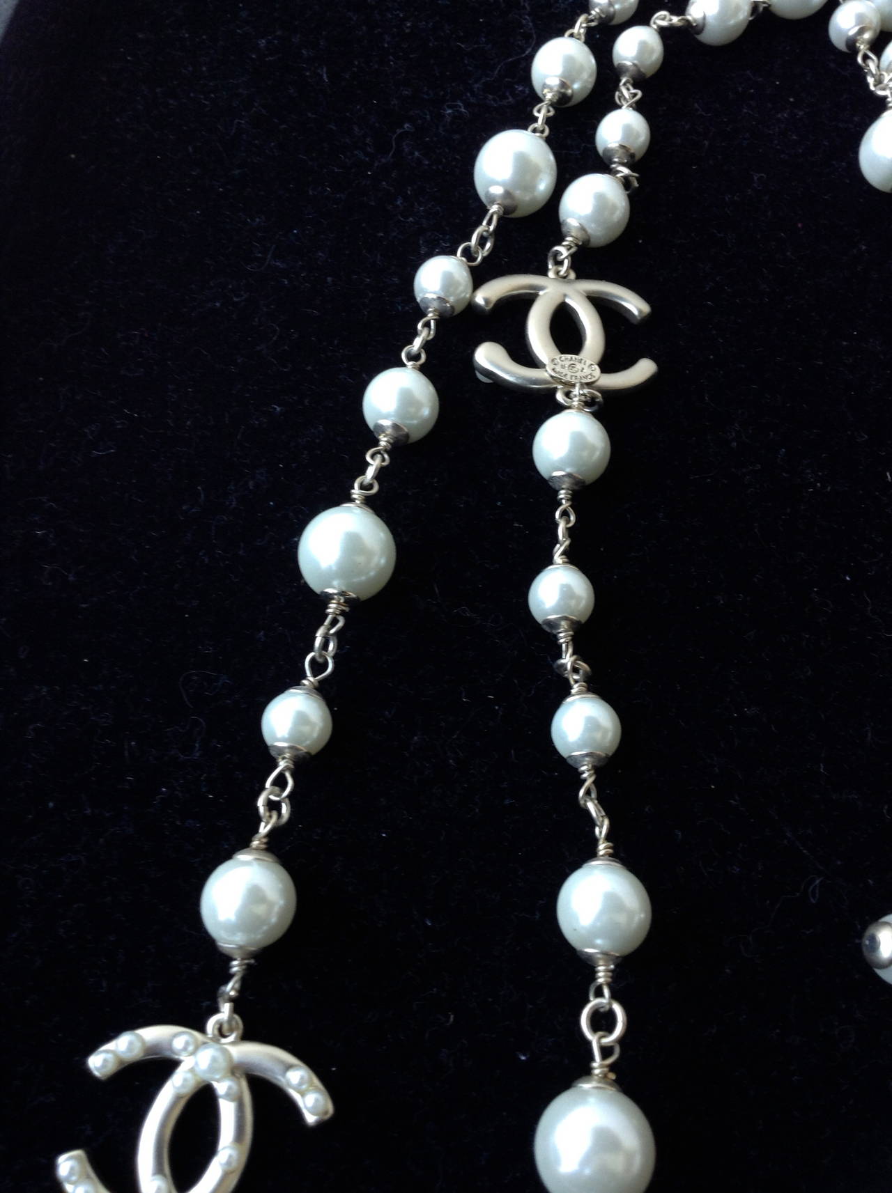 Chanel Pearl Necklace For Sale at 1stDibs
