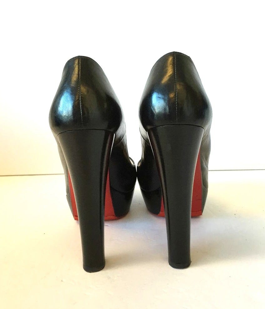 2015 Christian Louboutin Bambou 140 Kid size 39 Retail $825 In Excellent Condition For Sale In Westmount, Quebec