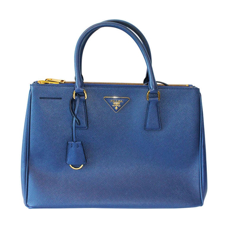2013-  Prada Saffiano Double Zip Lux Tote with Strap in Bluette For Sale