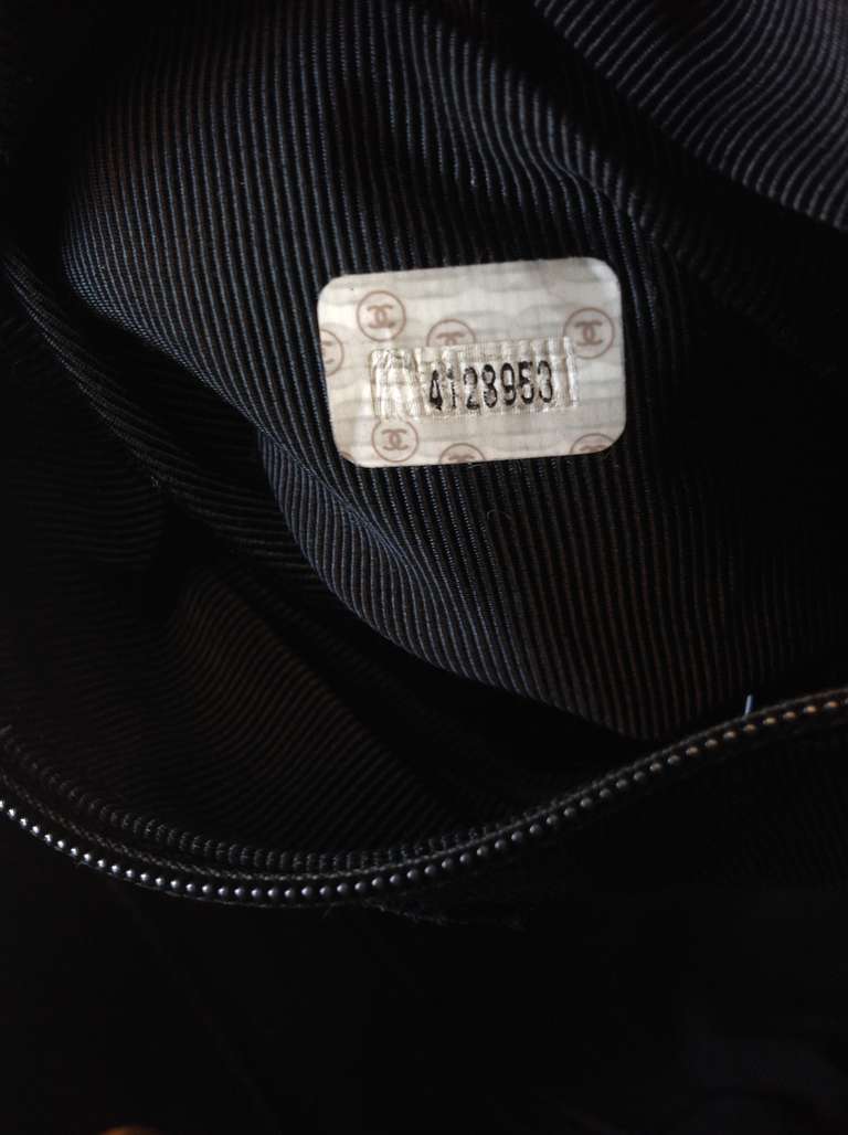 1990's Chanel Drawstring bag in Black Vinyl For Sale 2