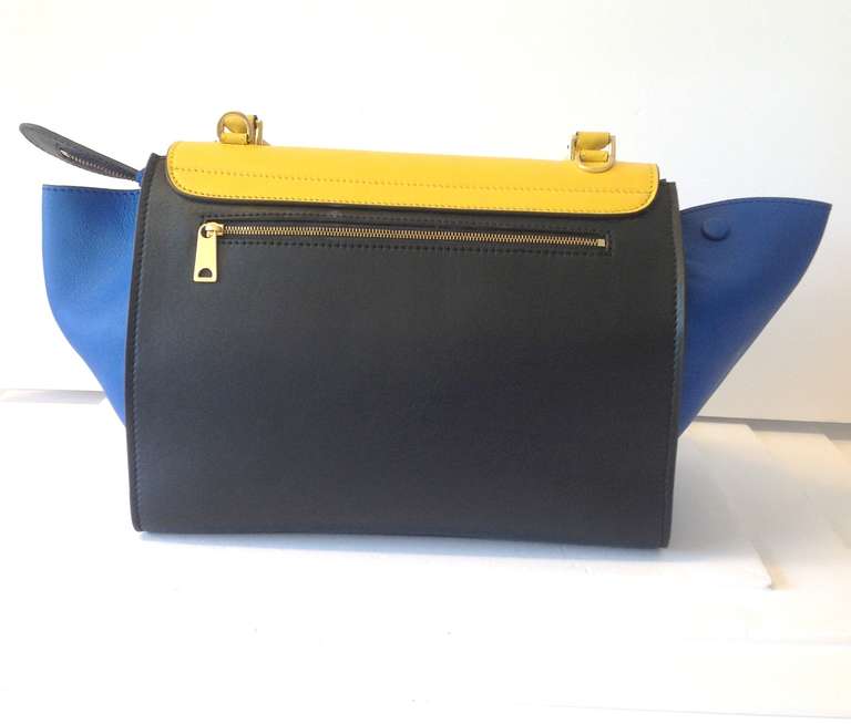 Celine Trapeze in Runway Black, Yellow, Blue In Excellent Condition For Sale In Westmount, Quebec