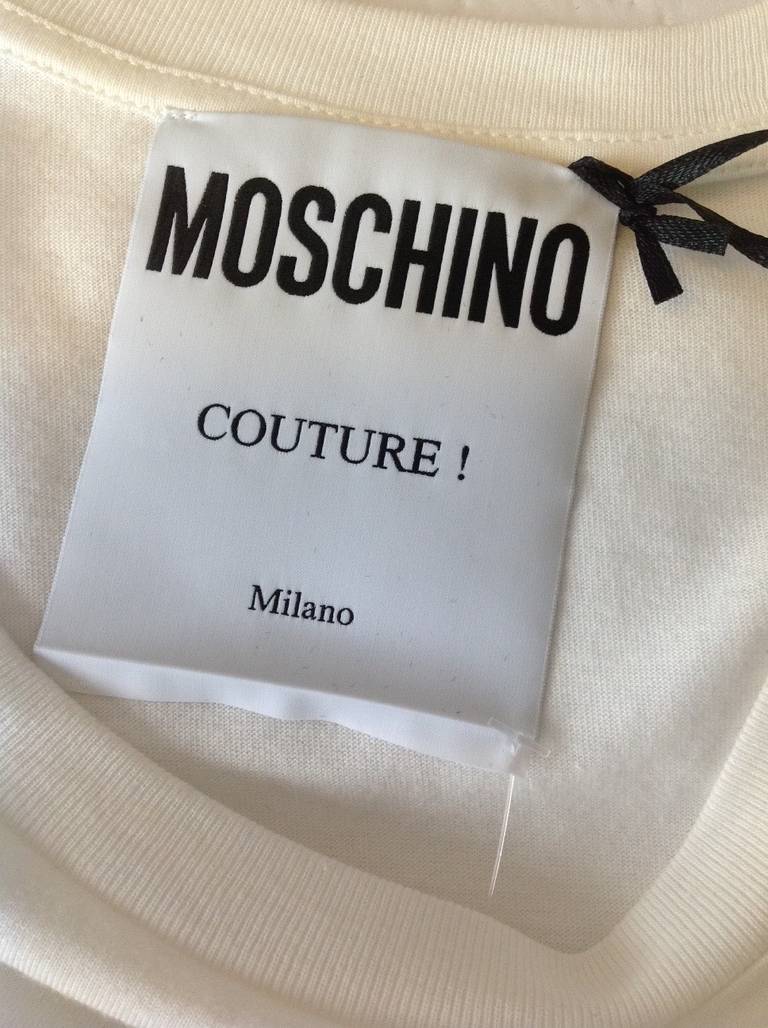 Last Season Brand New Moschino T-Shirt For Sale 3