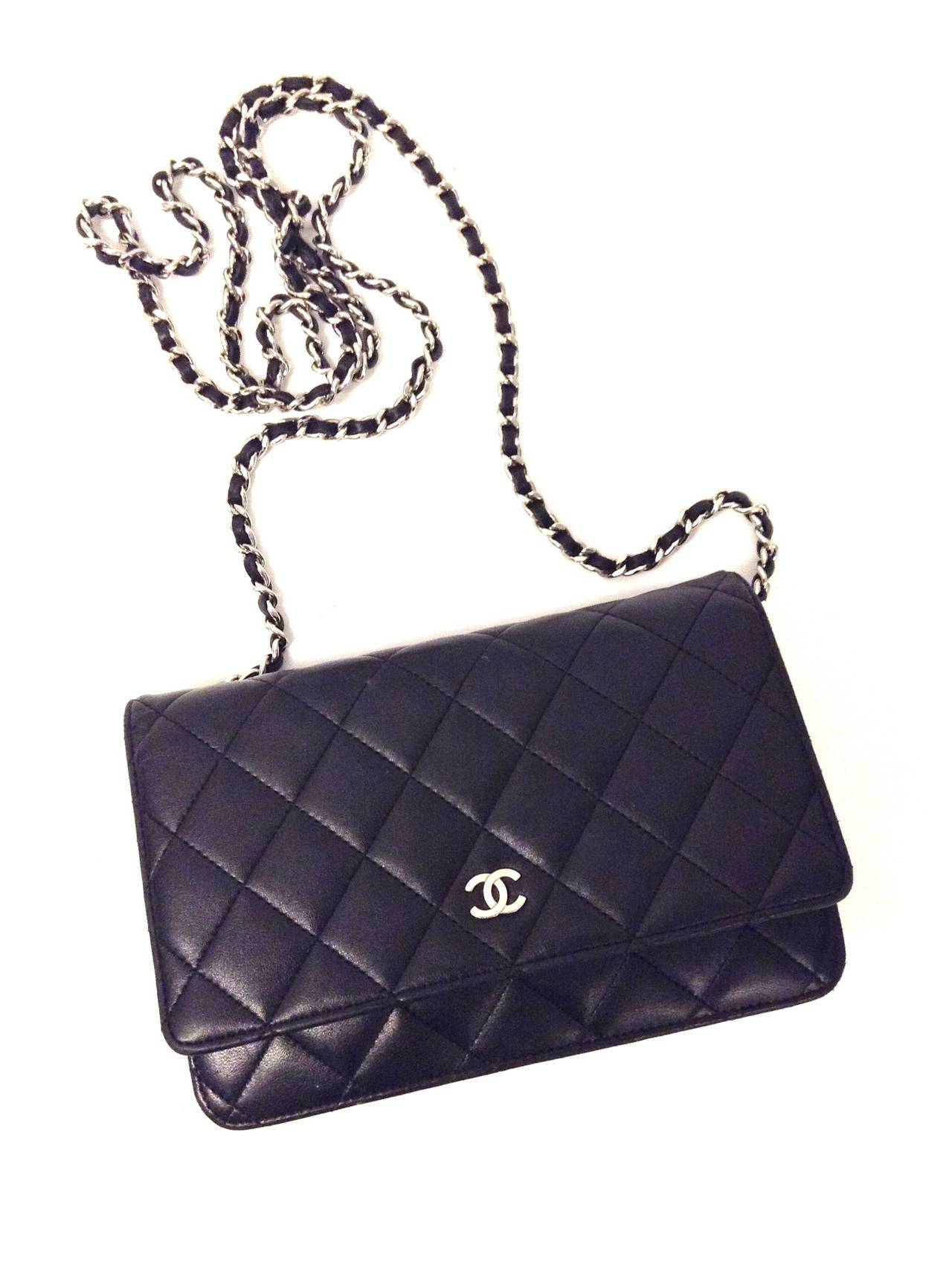 2012 CHANEL Classic wallet on Chain Flap bag Silver Hardware For Sale 3