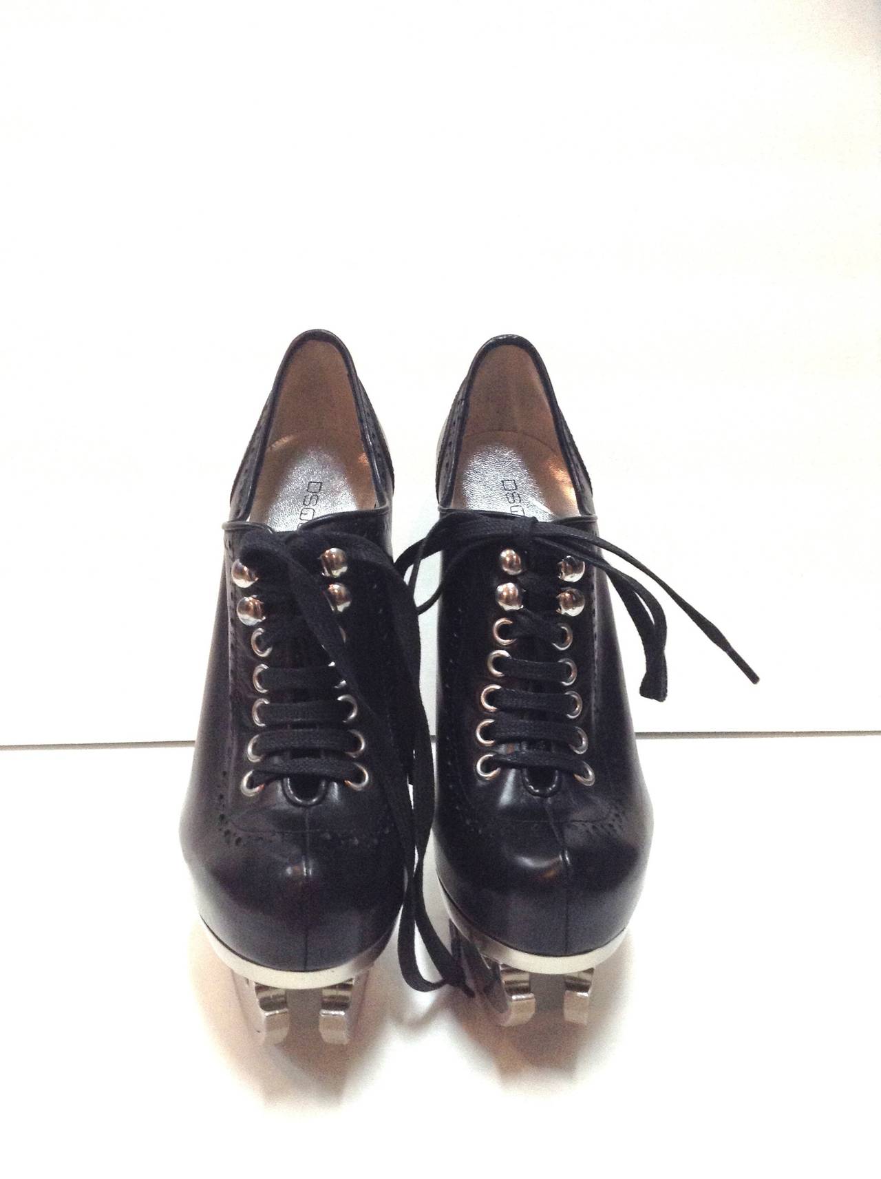 2013 DSqaured runway ice Skate size 38 In New Condition For Sale In Westmount, Quebec