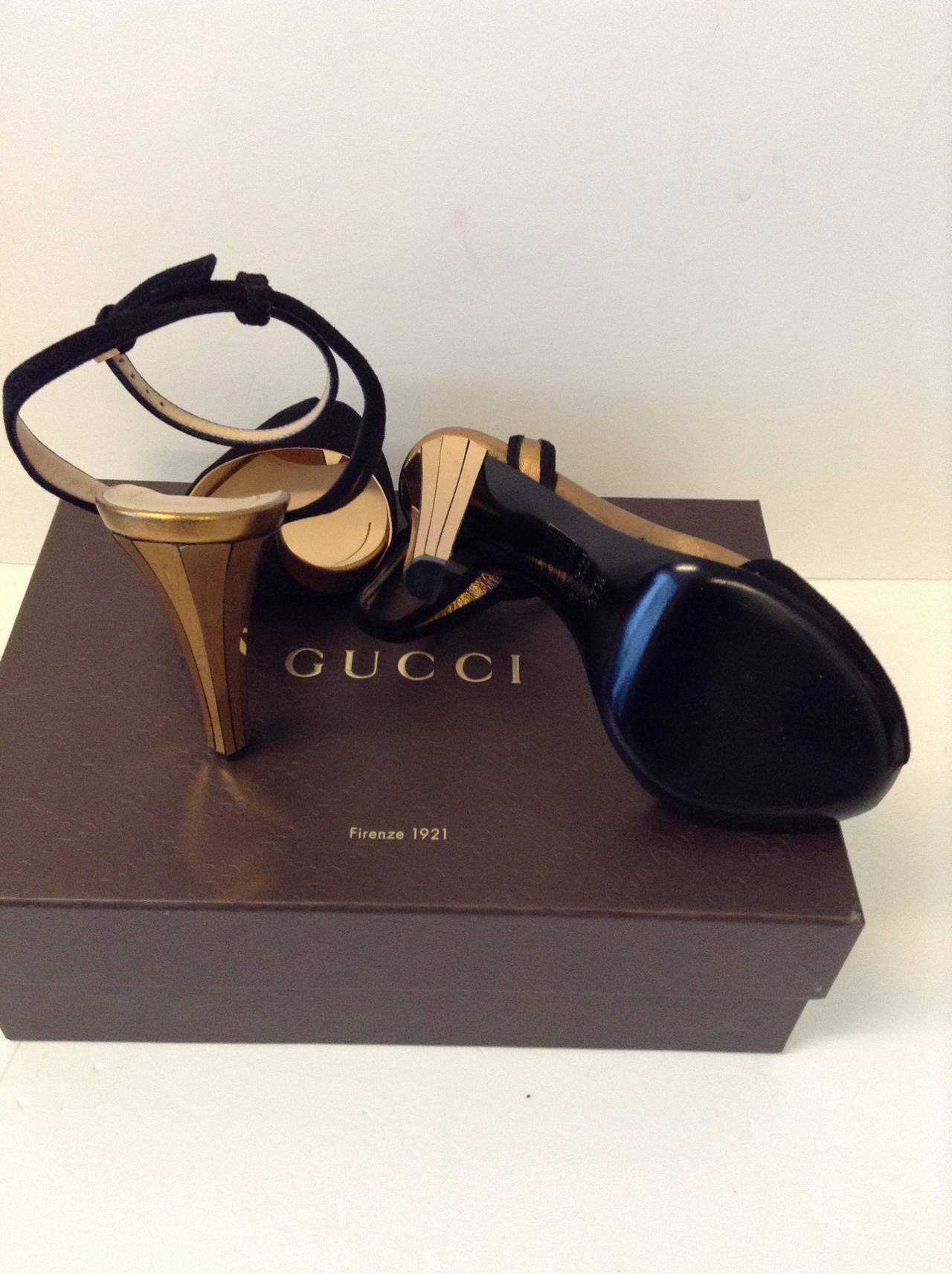Brand New Gucci Delphine Shoes size 37.5 In New Condition For Sale In Westmount, Quebec
