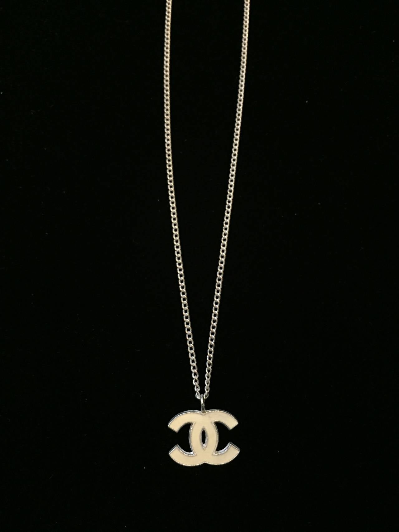 2006 Chanel Cream Pendant CC Necklace