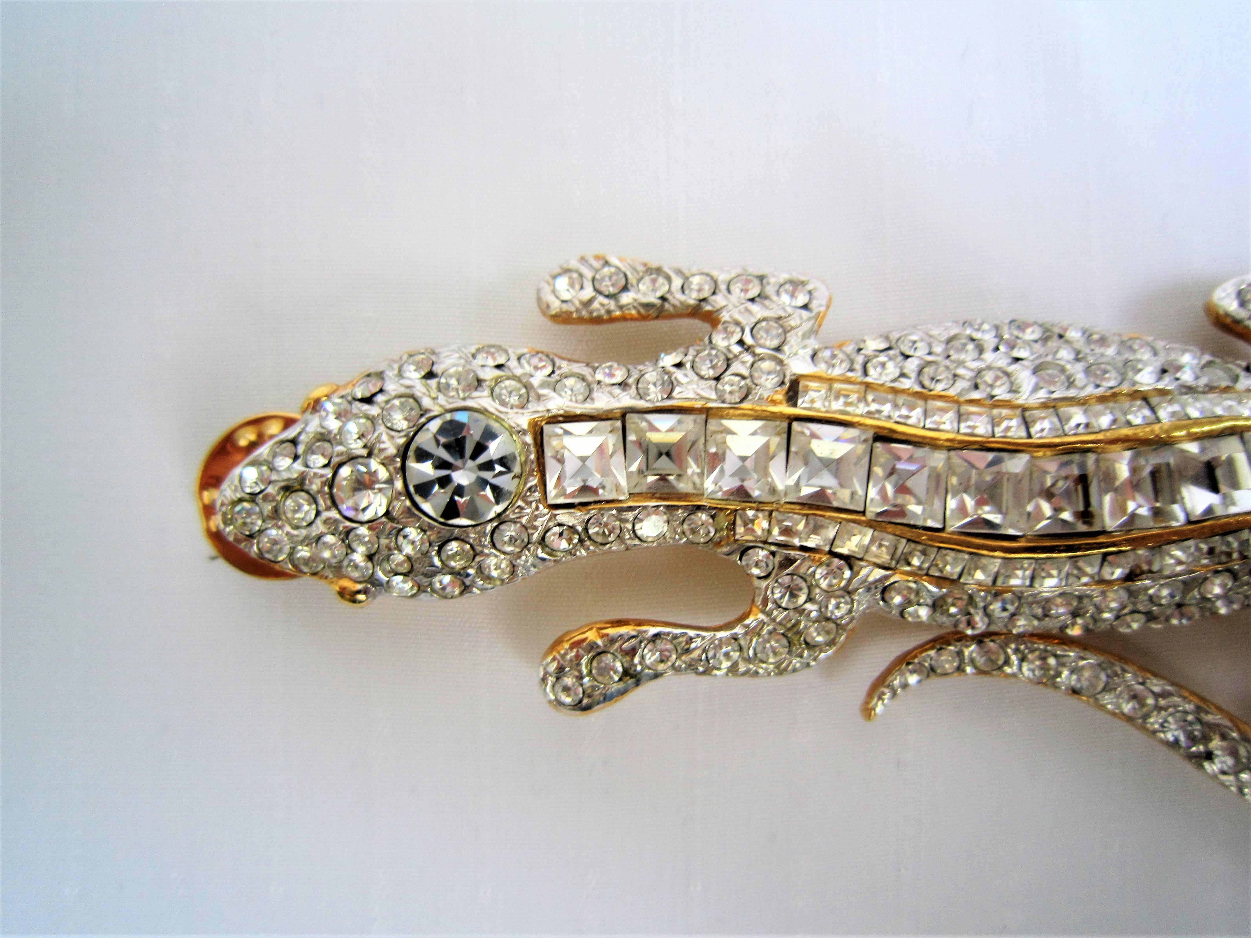 valentino brooch