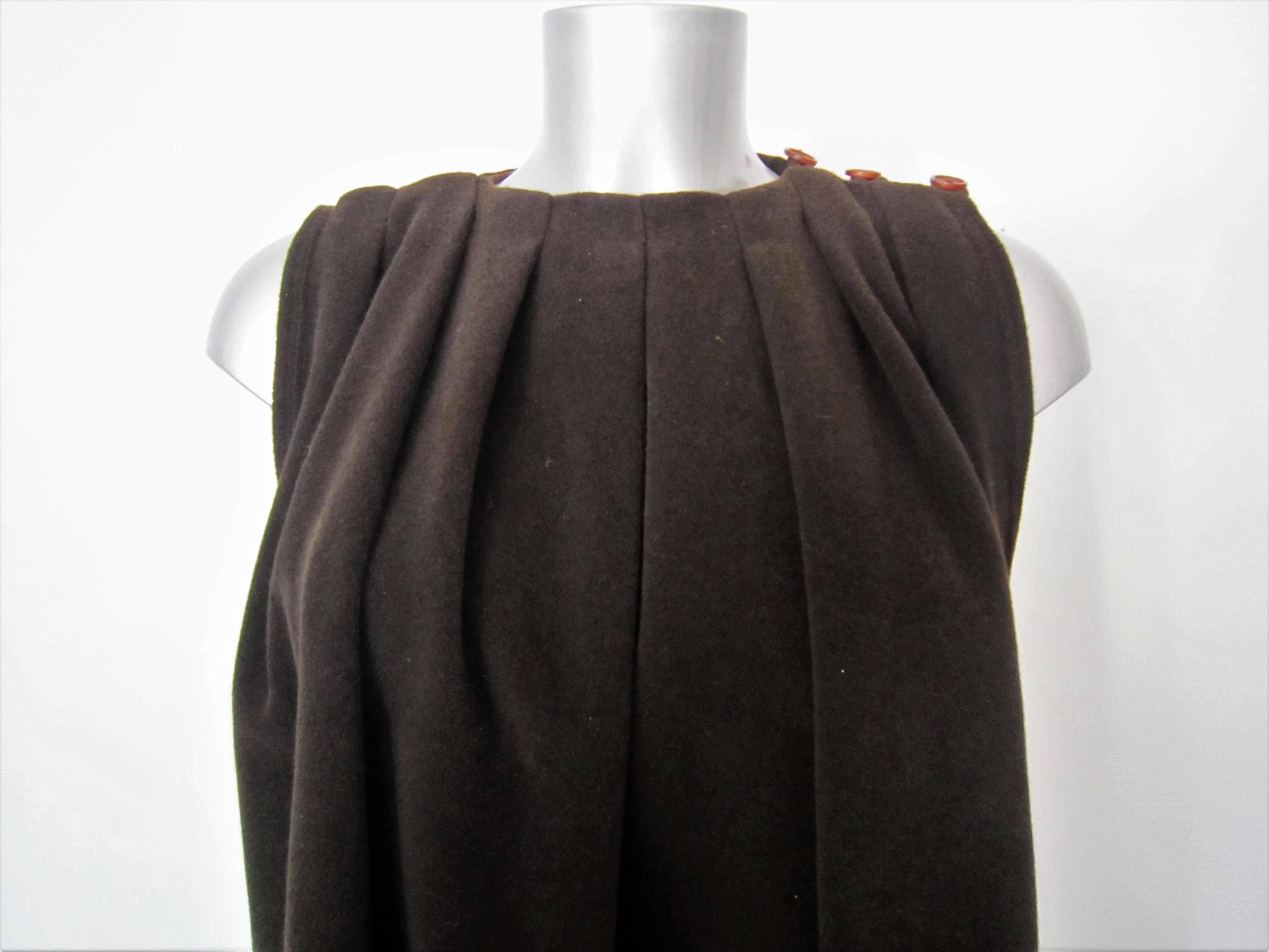 GIORGIO ARMANI brown wool cape In Good Condition For Sale In Rome, IT