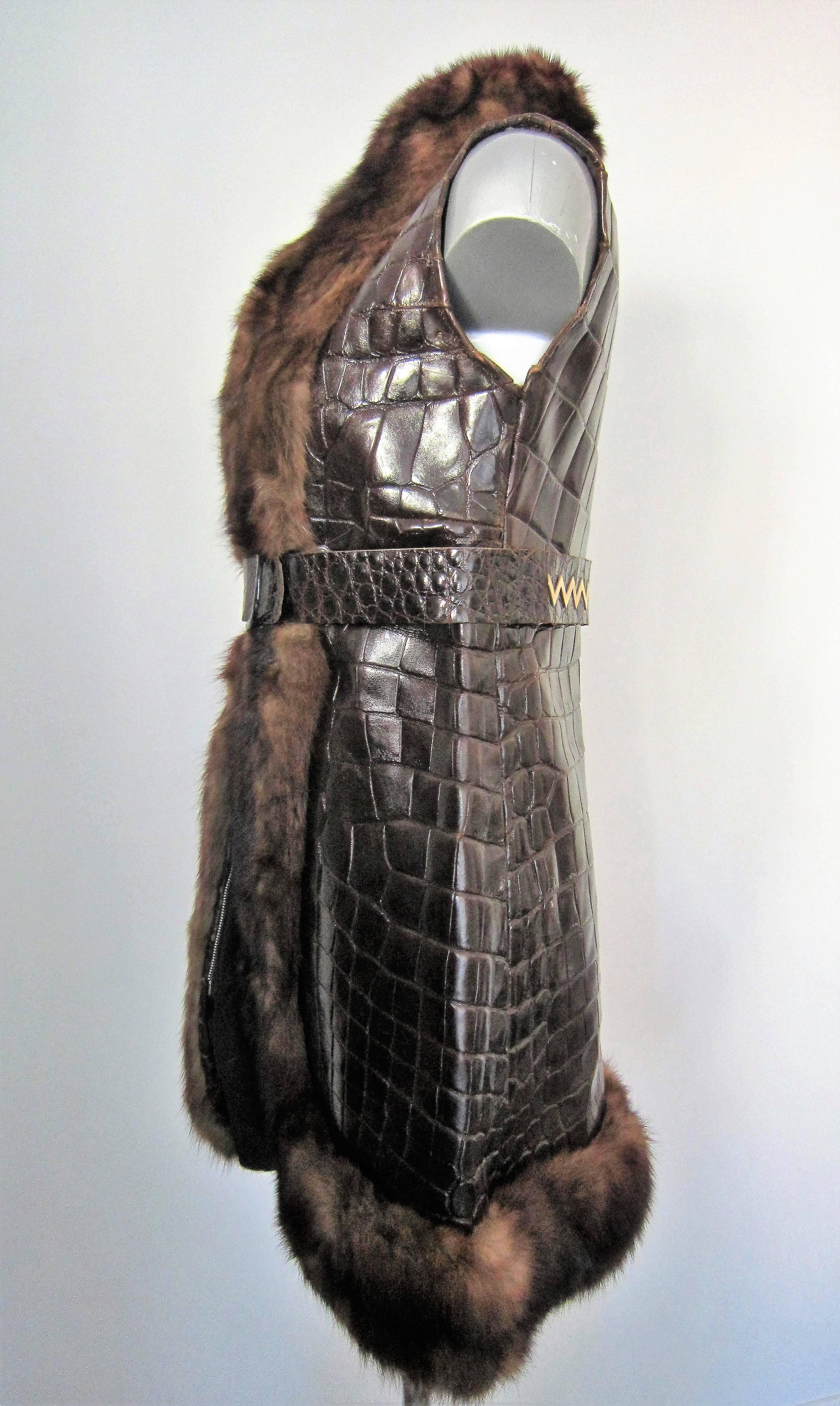 Valentino Couture crocodile and mink waistcoat In Fair Condition For Sale In Rome, IT