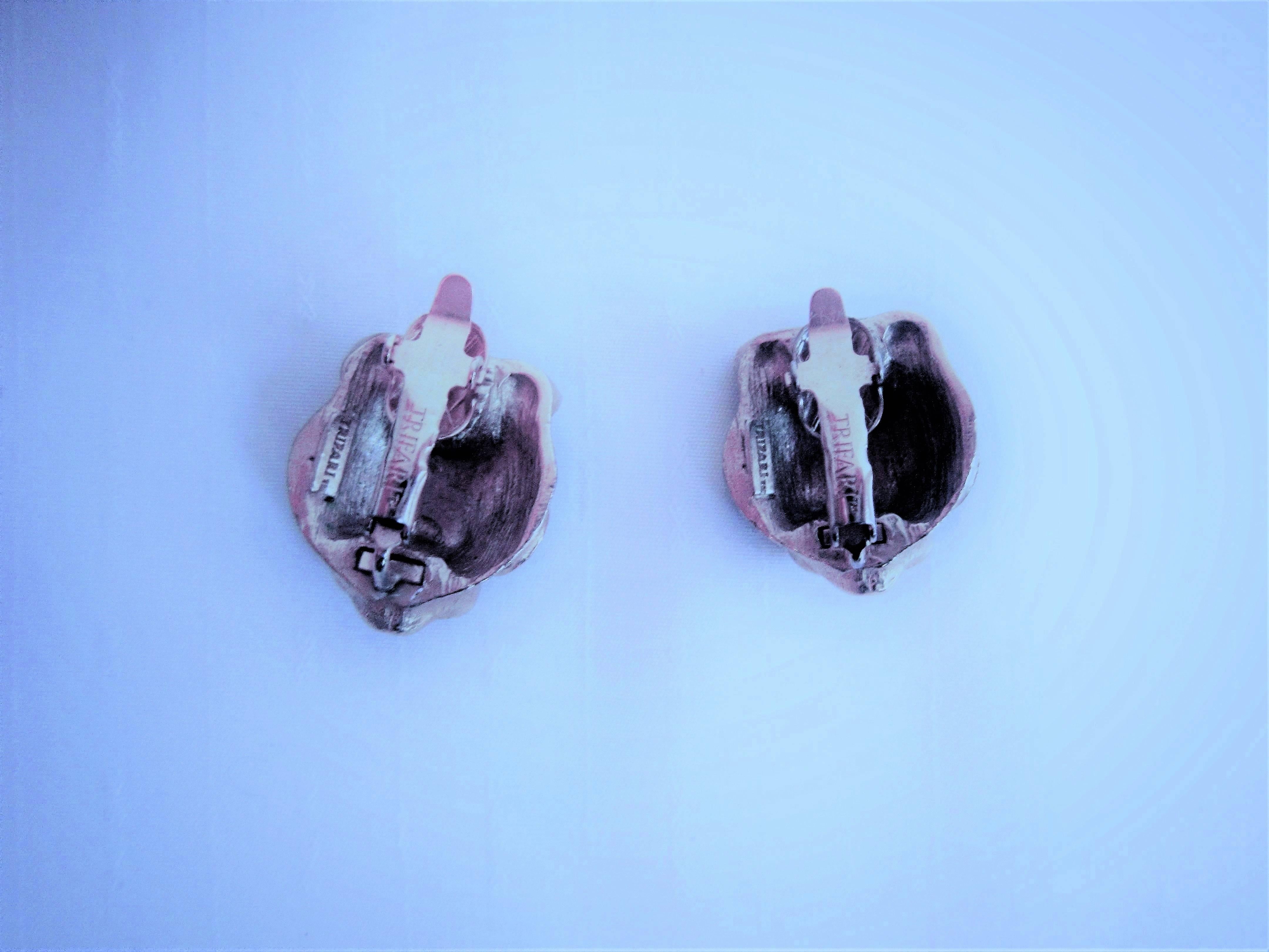 Women's TRIFARI vintage enamel figural panther  earrings For Sale