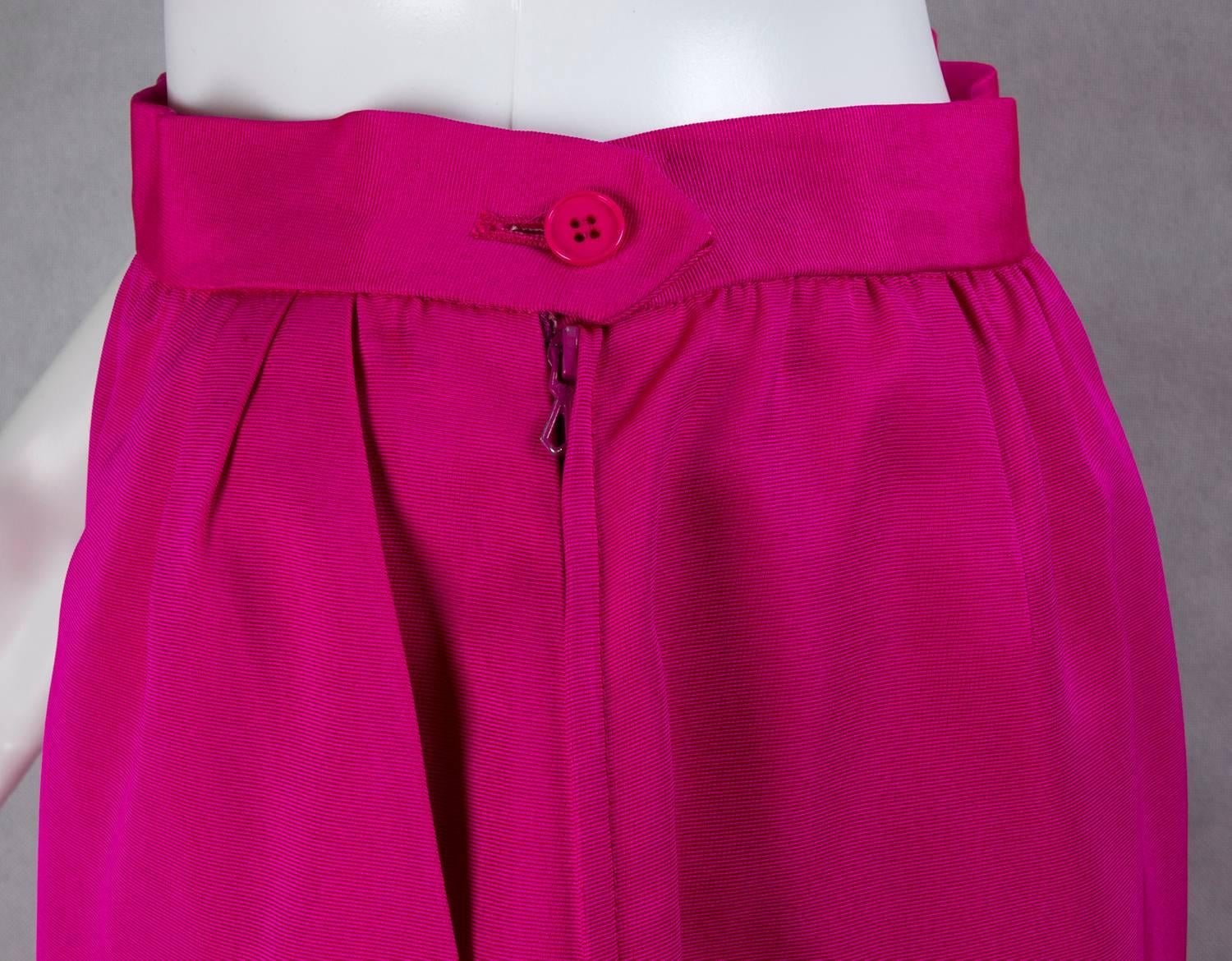 1990s YVES SAINT LAURENT pink silk skirt In Good Condition For Sale In Rome, IT