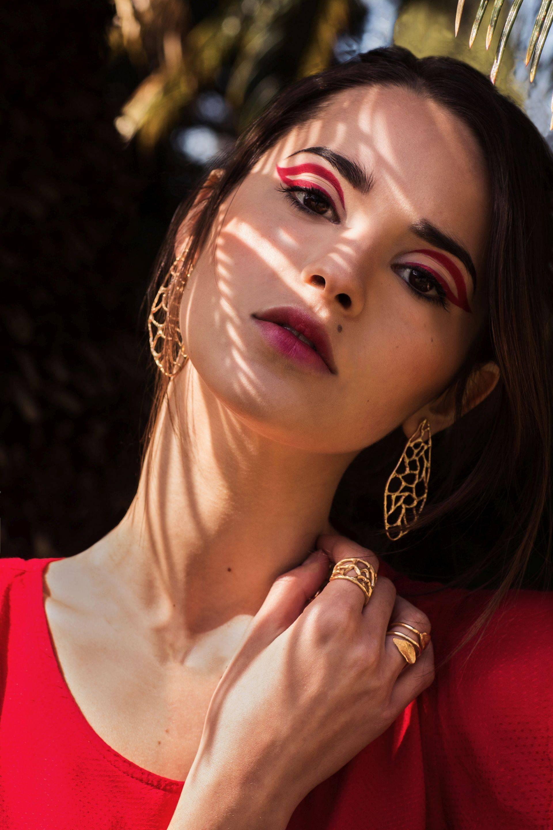 Giulia Barela Africa  Gold Plated Bronze Earrings made in Rome

The Africa collection manages to materialize an eternal passion for travel, curiosity, discovery, exceeding limits, and a constant search for new shapes and forms. The handcrafted, lost